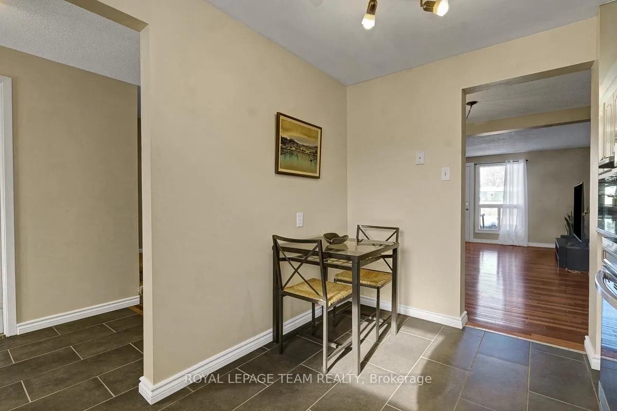 Photo 14 of Unit 35, 2027 Stonehenge Crescent, Ottawa, Pineview — HOMEH