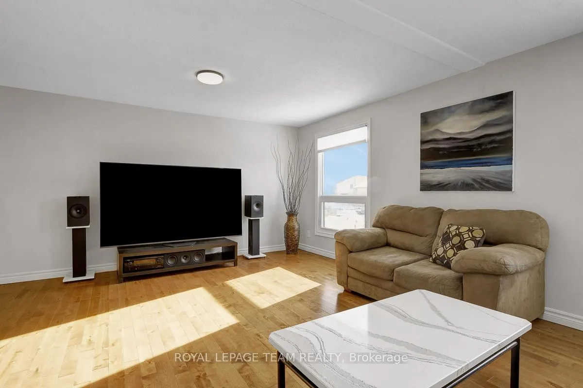 Photo 16 of Unit 35, 2027 Stonehenge Crescent, Ottawa, Pineview — HOMEH
