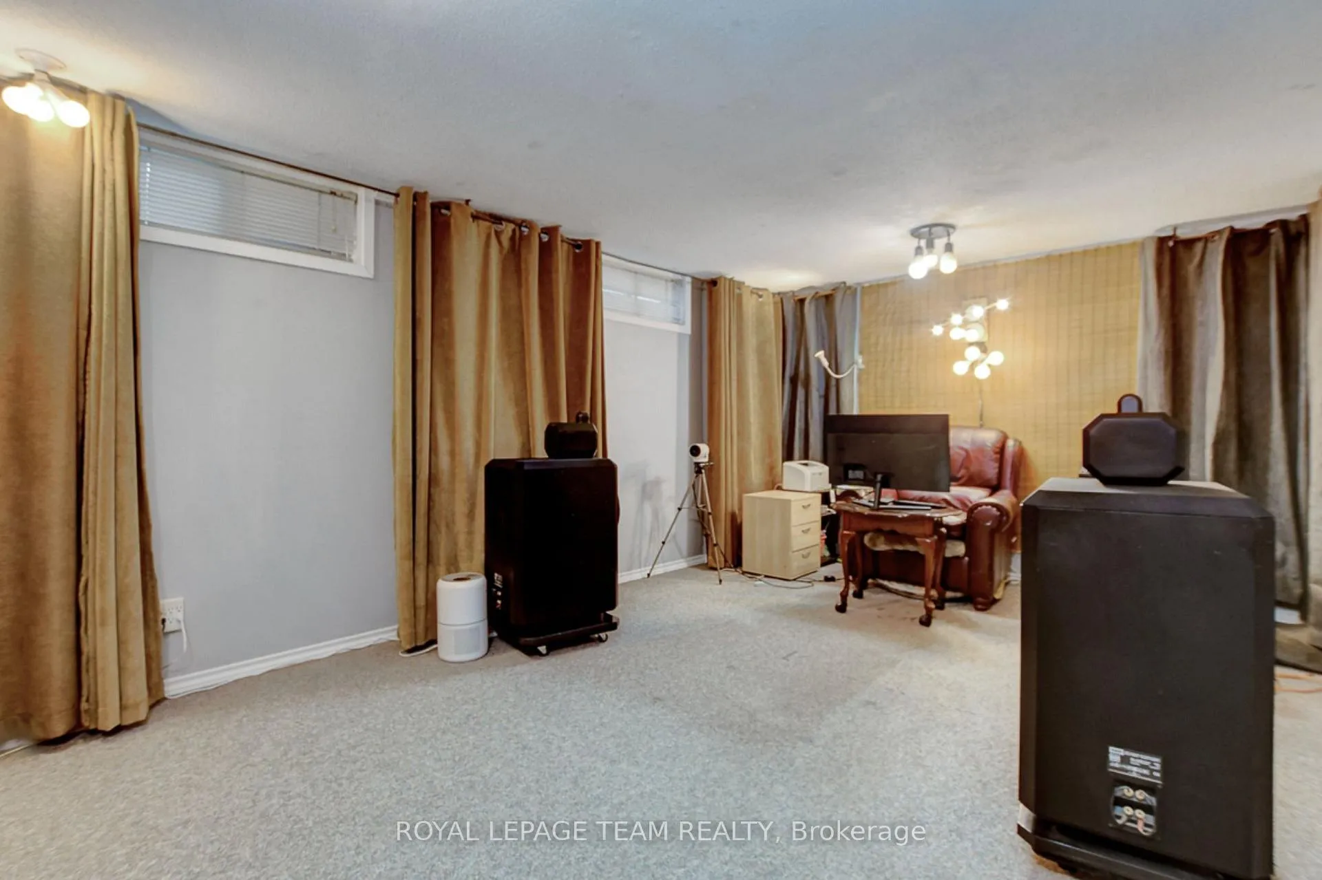 Photo 22 of Unit 35, 2027 Stonehenge Crescent, Ottawa, Pineview — HOMEH