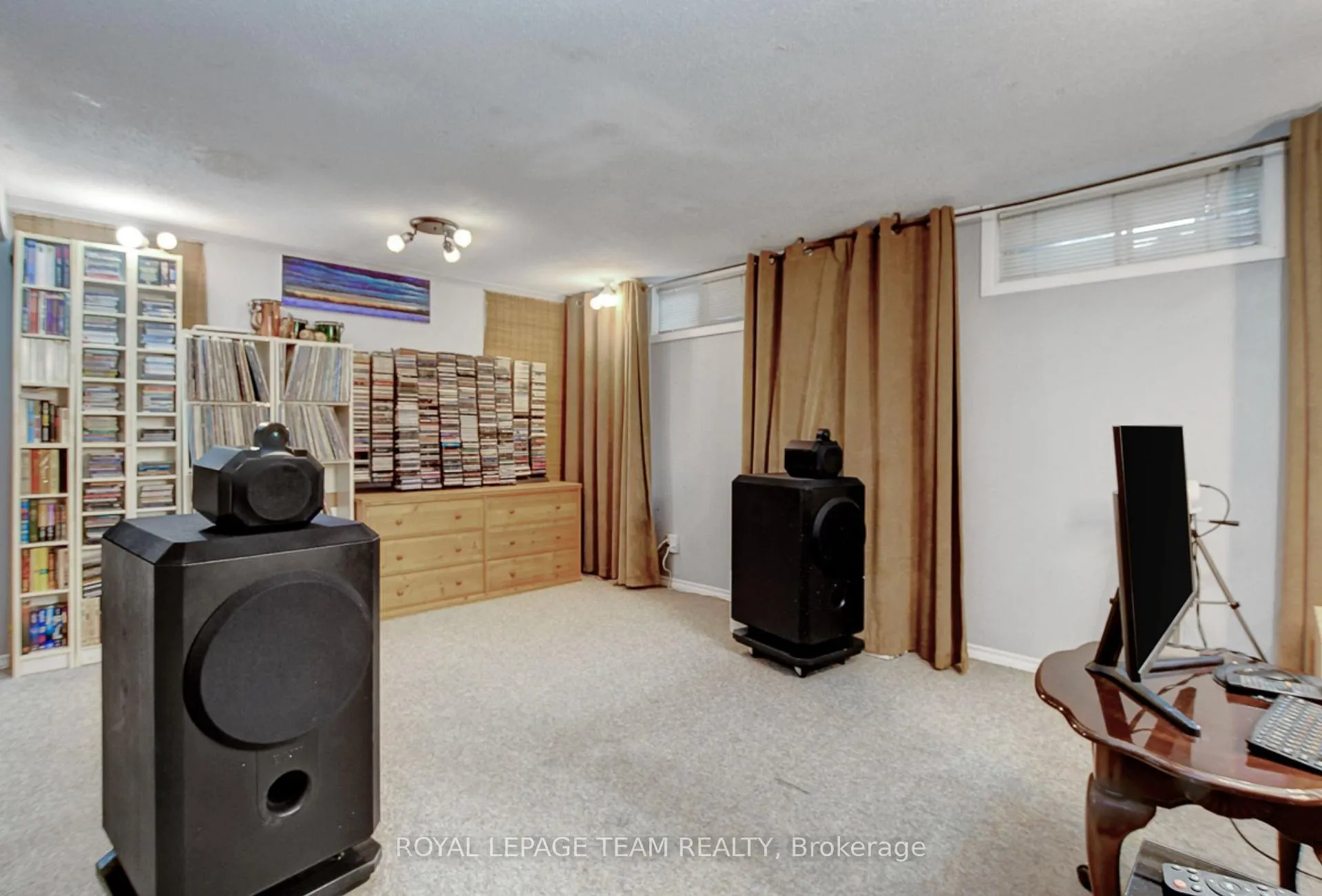 Photo 24 of Unit 35, 2027 Stonehenge Crescent, Ottawa, Pineview — HOMEH