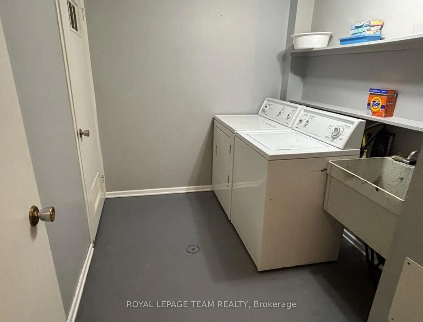 Photo 25 of Unit 35, 2027 Stonehenge Crescent, Ottawa, Pineview — HOMEH
