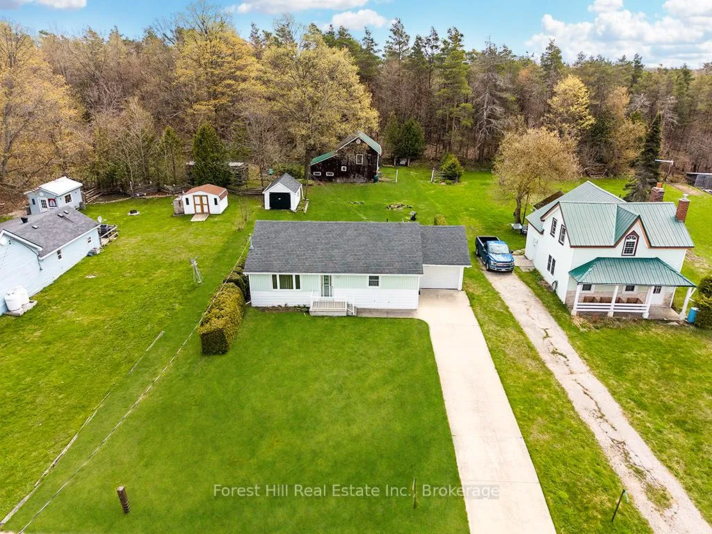 Photo 1 of 580304 60 Side Road, Chatsworth — HOMEH