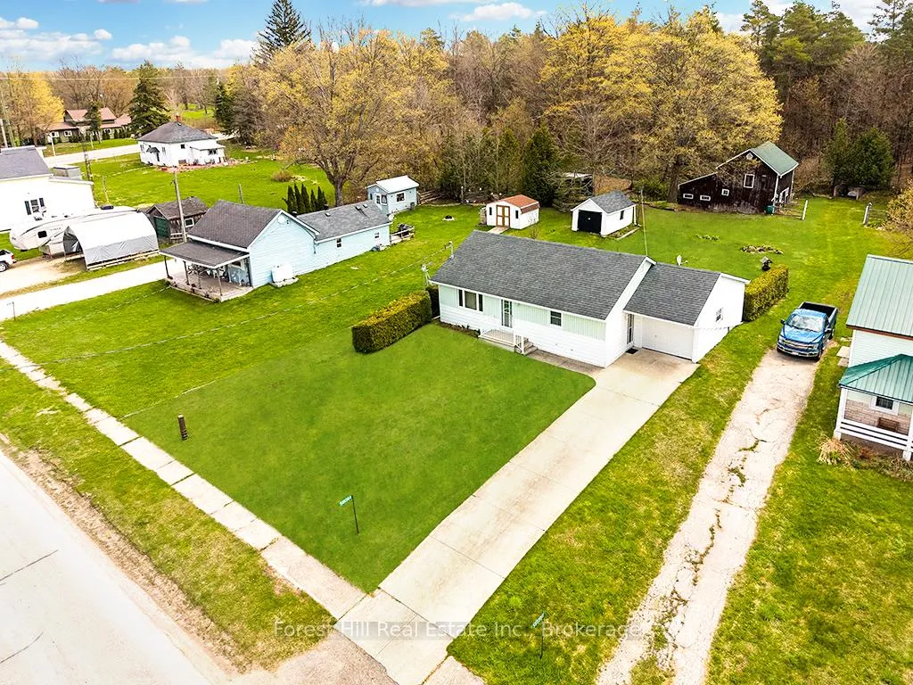Photo 2 of 580304 60 Side Road, Chatsworth — HOMEH