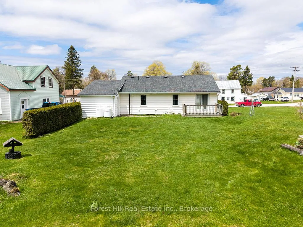 Photo 4 of 580304 60 Side Road, Chatsworth — HOMEH