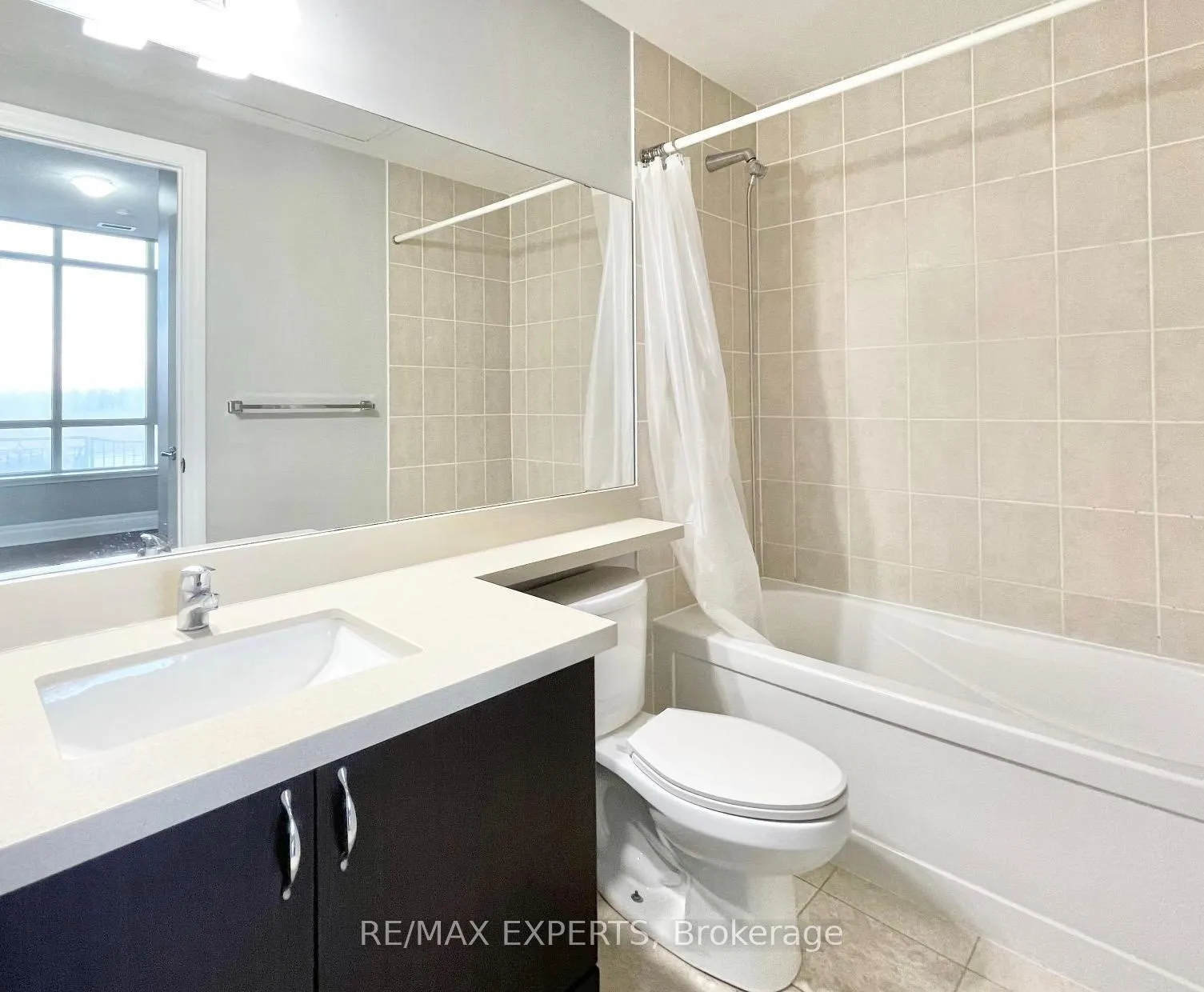 Photo 9 of Unit 104, 131 Upper Duke Crescent, Markham, Unionville — HOMEH