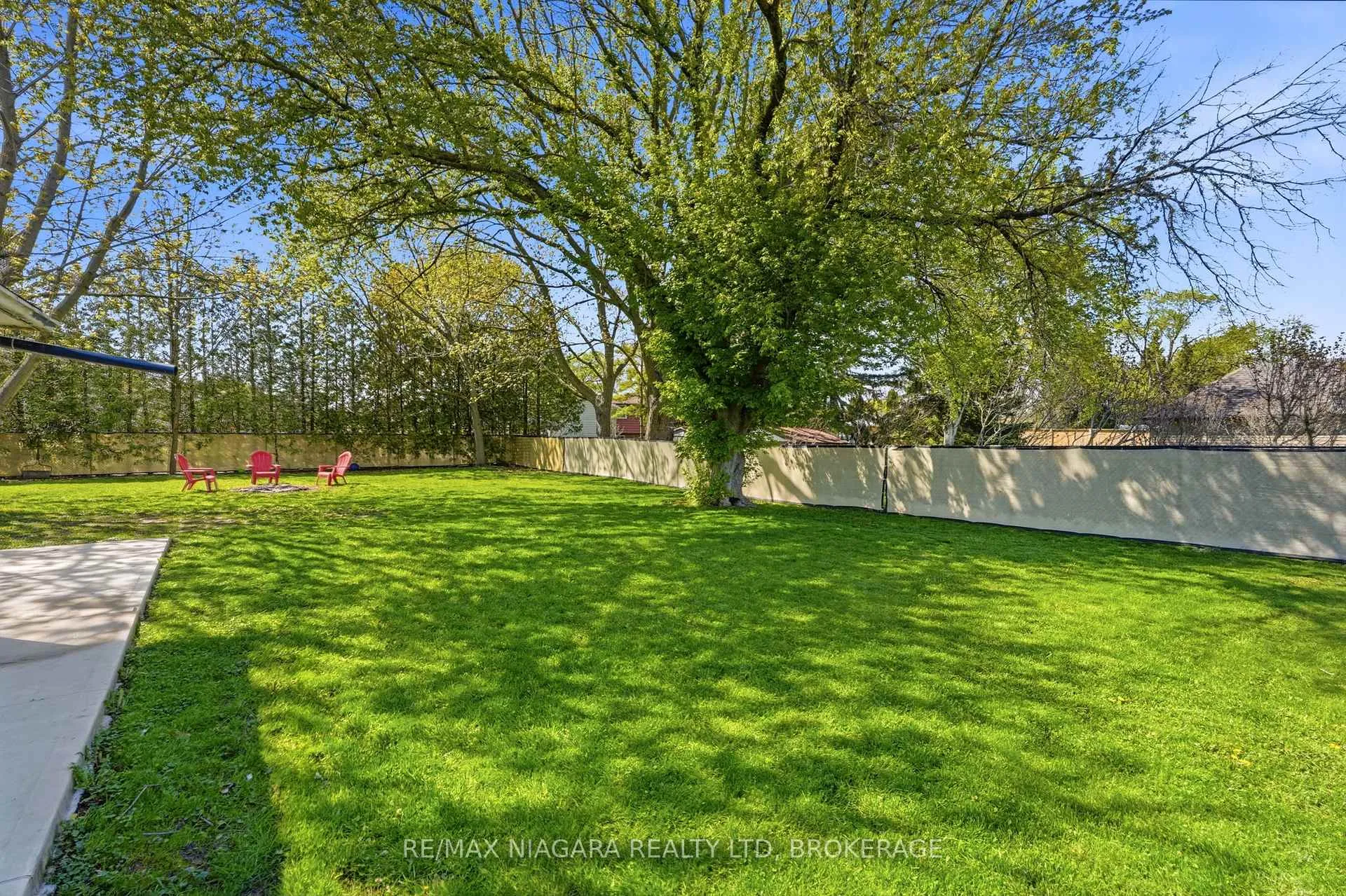 Photo 38 of 21 Verne Avenue, Welland, Broadway — HOMEH