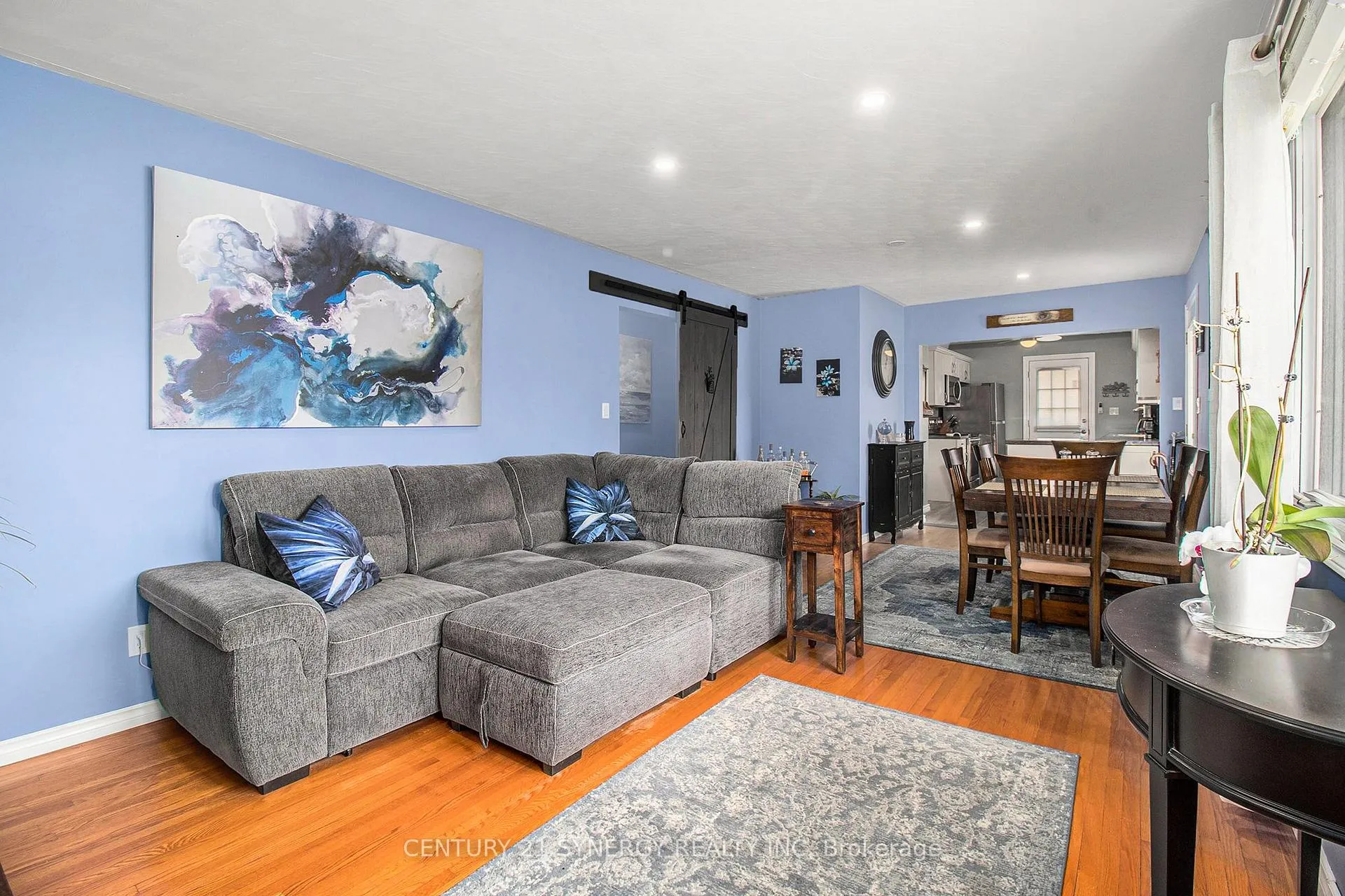 Photo 9 of 92 Jasper Avenue, Smiths Falls — HOMEH