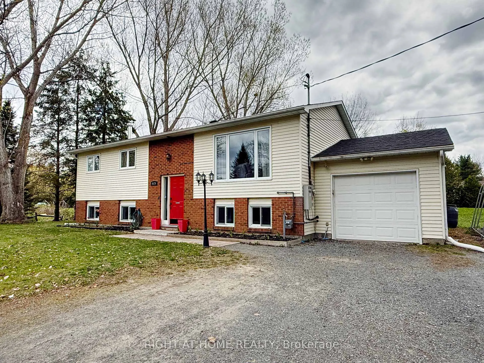 Photo 1 of 5424 Taylor Way, Ottawa, Osgoode — HOMEH