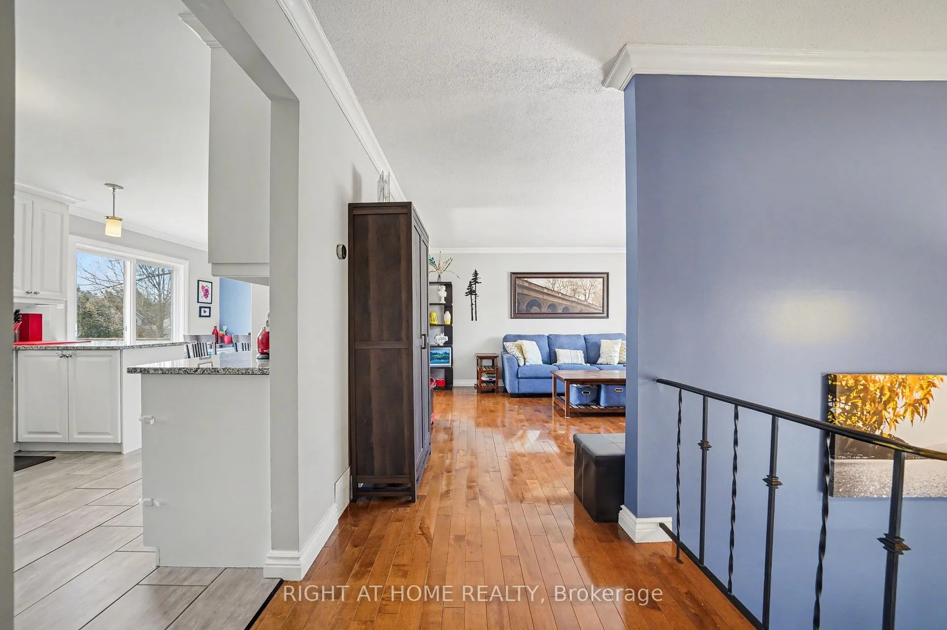 Photo 4 of 5424 Taylor Way, Ottawa, Osgoode — HOMEH
