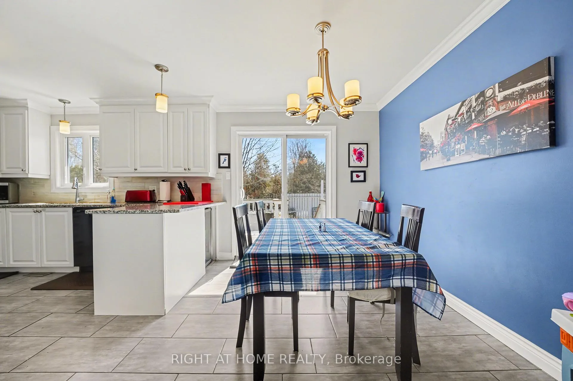 Photo 8 of 5424 Taylor Way, Ottawa, Osgoode — HOMEH