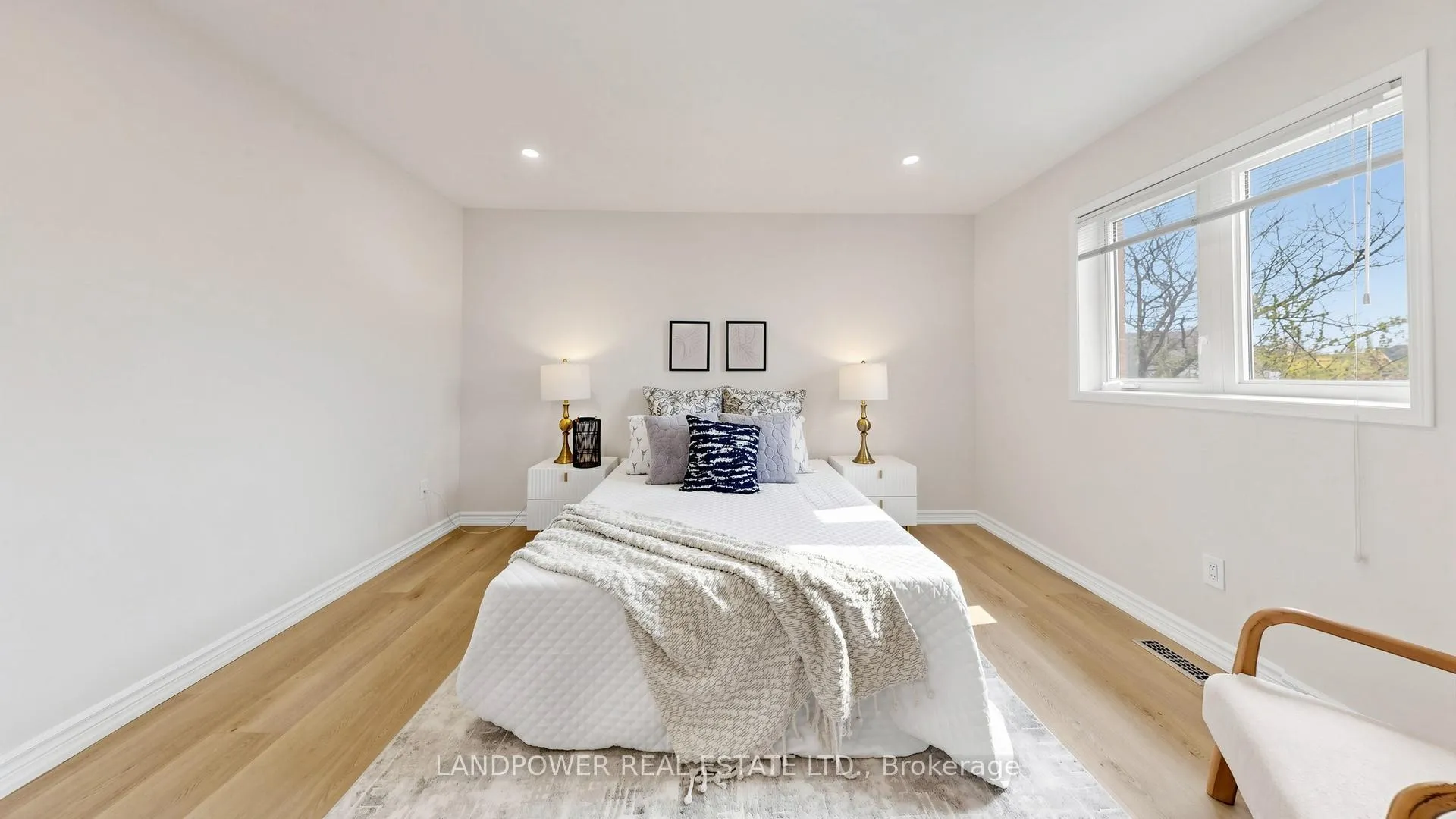 Photo 29 of 47 Queens Plate Drive, Markham, Angus Glen — HOMEH