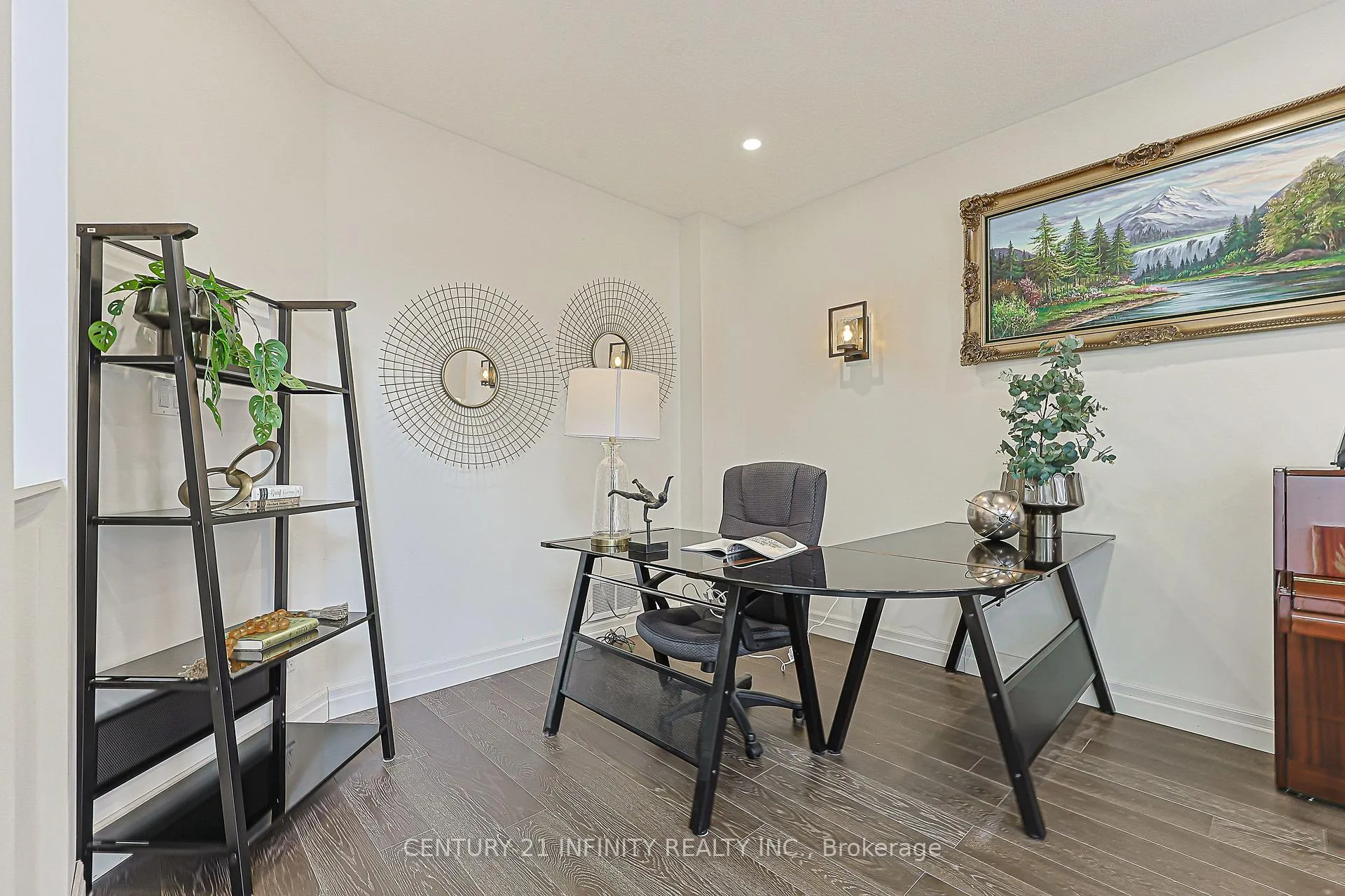 Photo 6 of 59 Splendor Drive, Whitby, Williamsburg — HOMEH