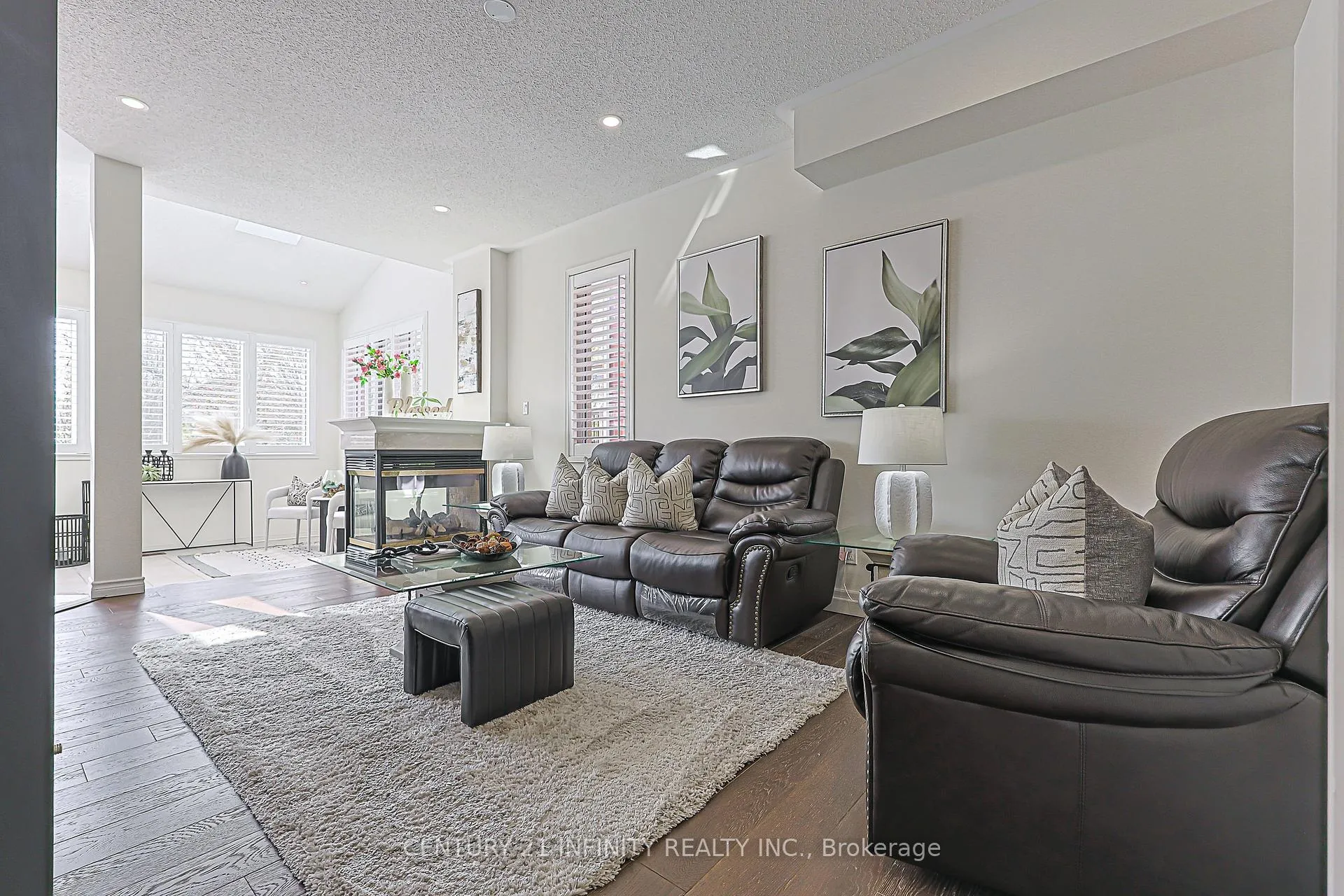 Photo 7 of 59 Splendor Drive, Whitby, Williamsburg — HOMEH