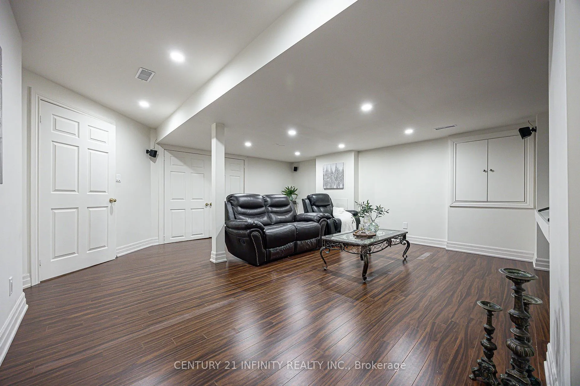 Photo 33 of 59 Splendor Drive, Whitby, Williamsburg — HOMEH