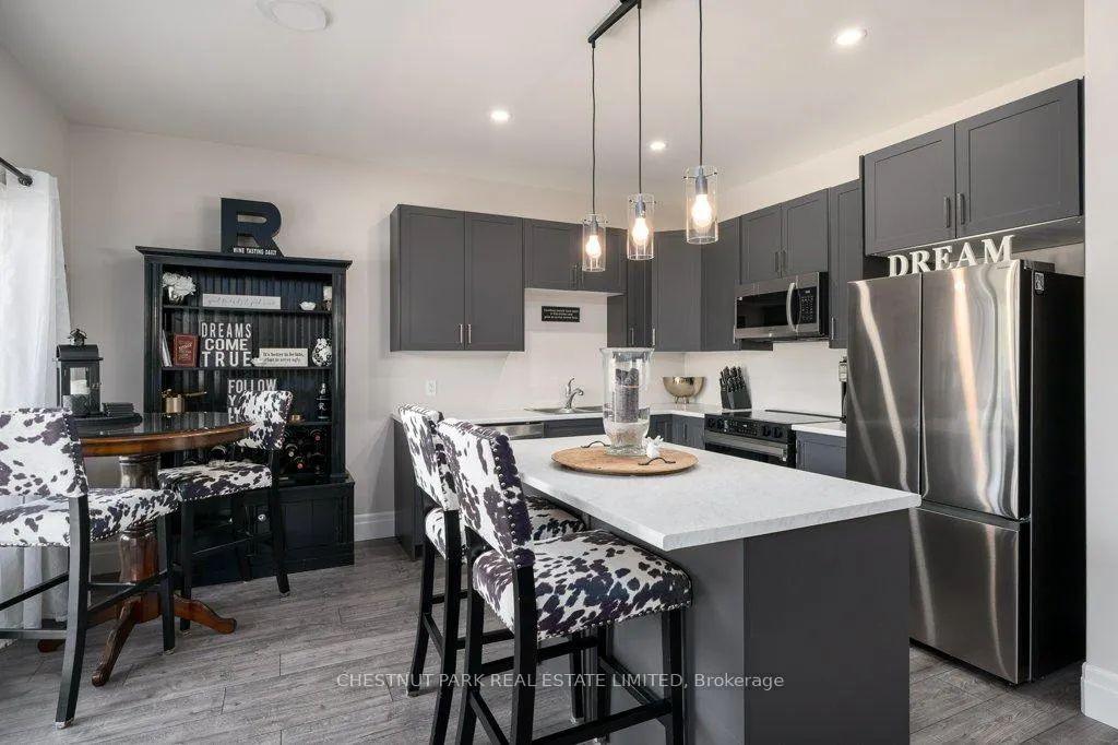 Photo 11 of 87 Buchanan Avenue, Prince Edward County, North Marysburg Ward — HOMEH