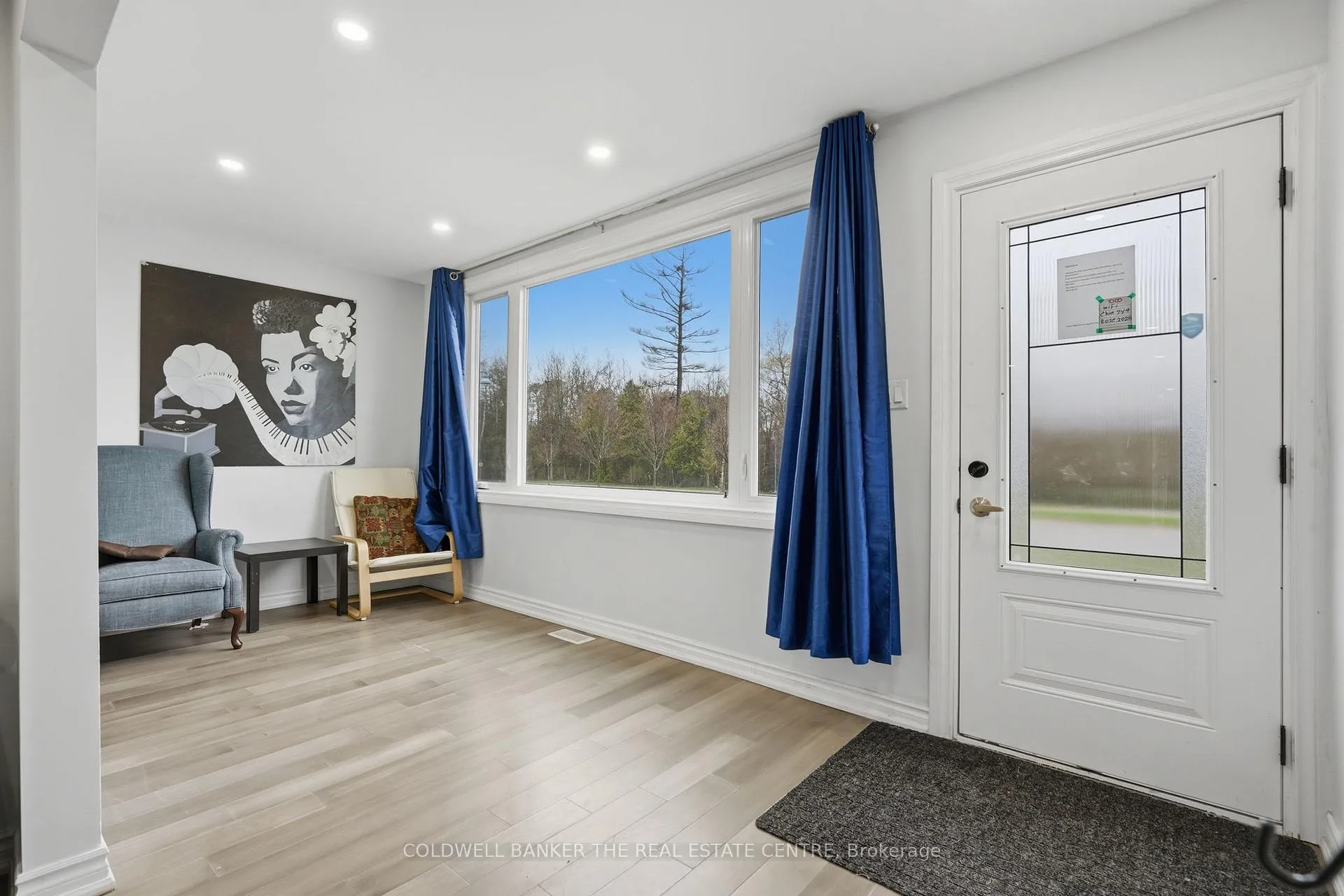 Photo 5 of 749 Innisfil Beach Road, Innisfil, Alcona — HOMEH