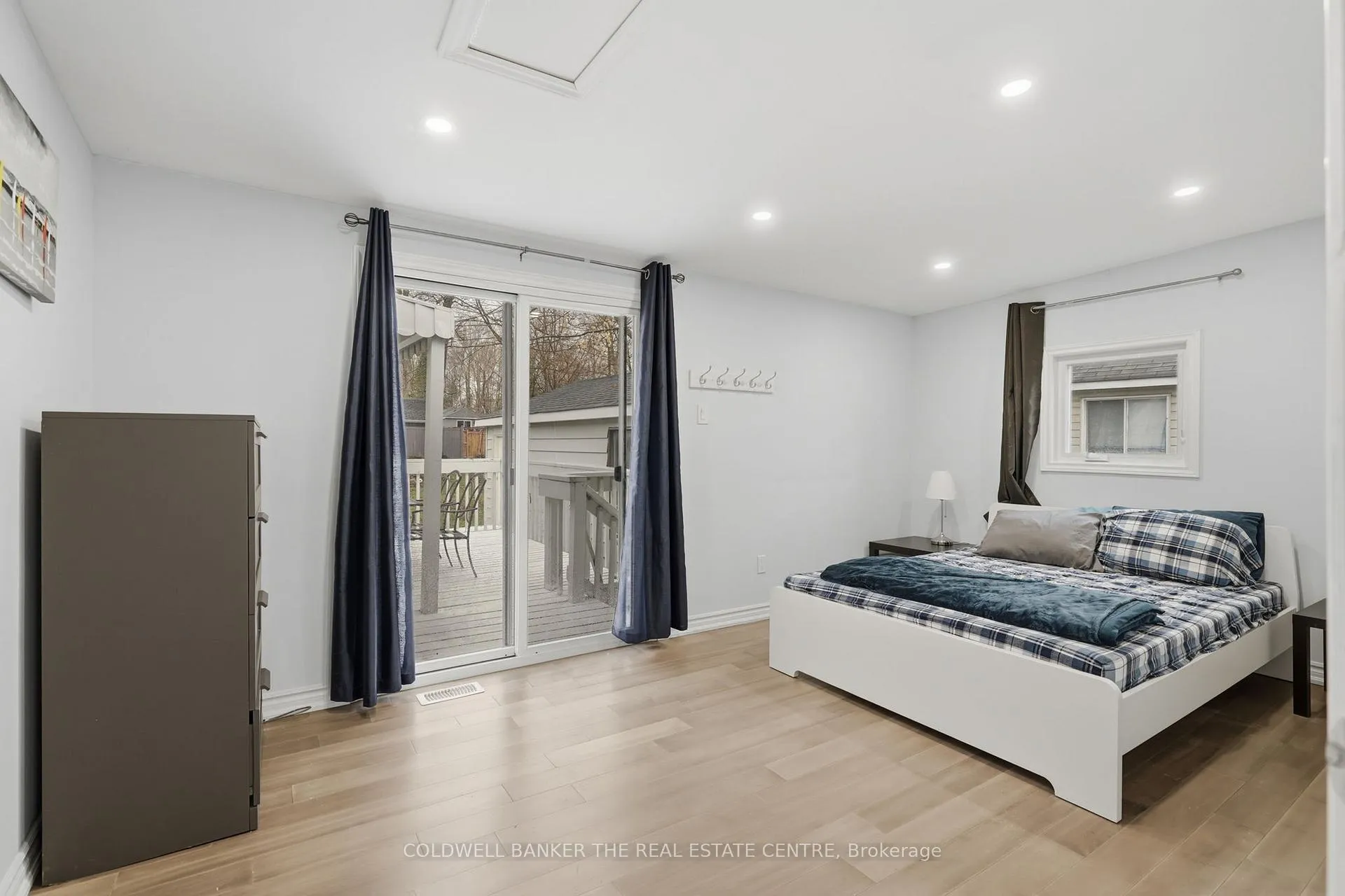 Photo 13 of 749 Innisfil Beach Road, Innisfil, Alcona — HOMEH