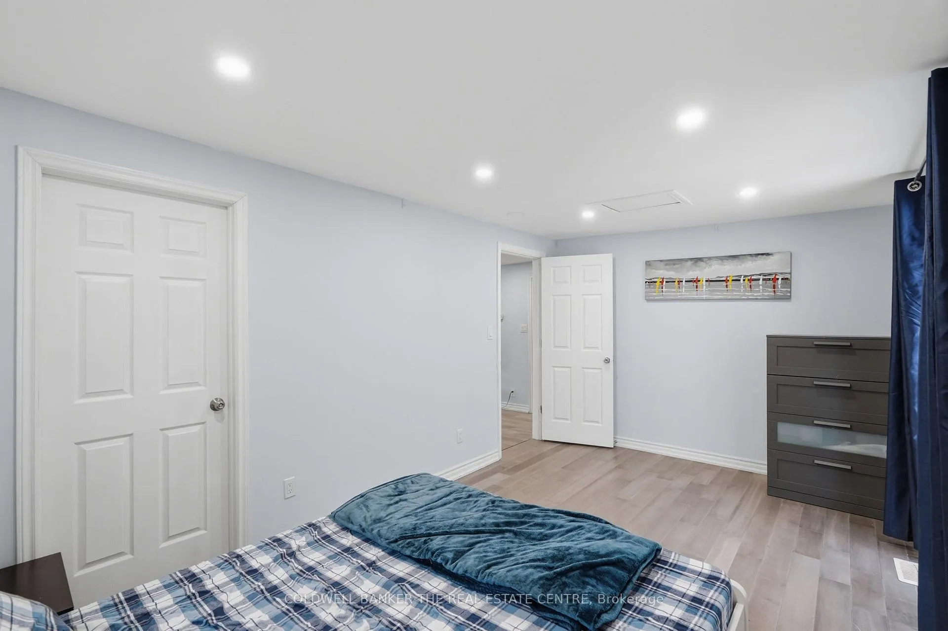 Photo 14 of 749 Innisfil Beach Road, Innisfil, Alcona — HOMEH