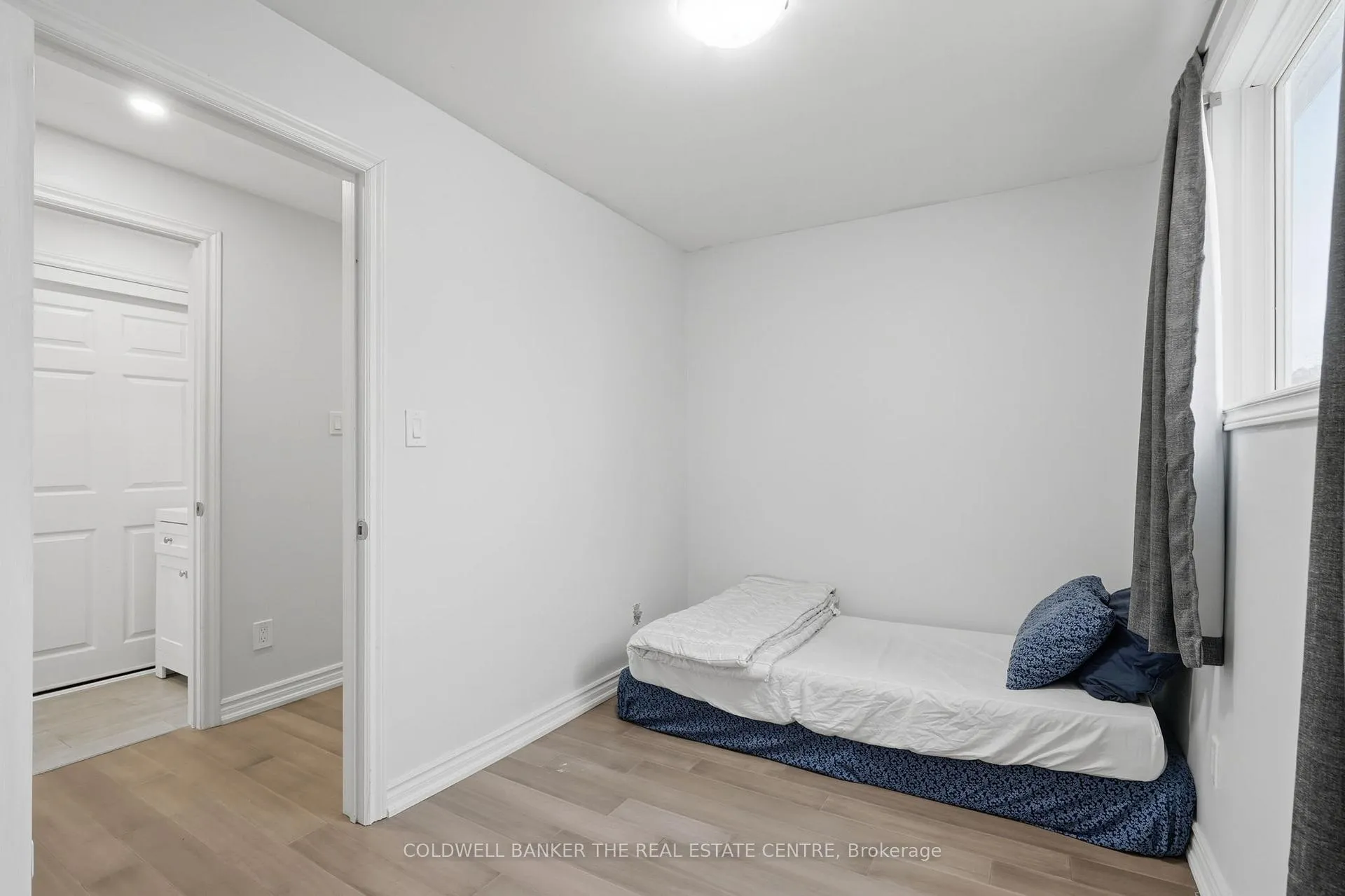 Photo 16 of 749 Innisfil Beach Road, Innisfil, Alcona — HOMEH