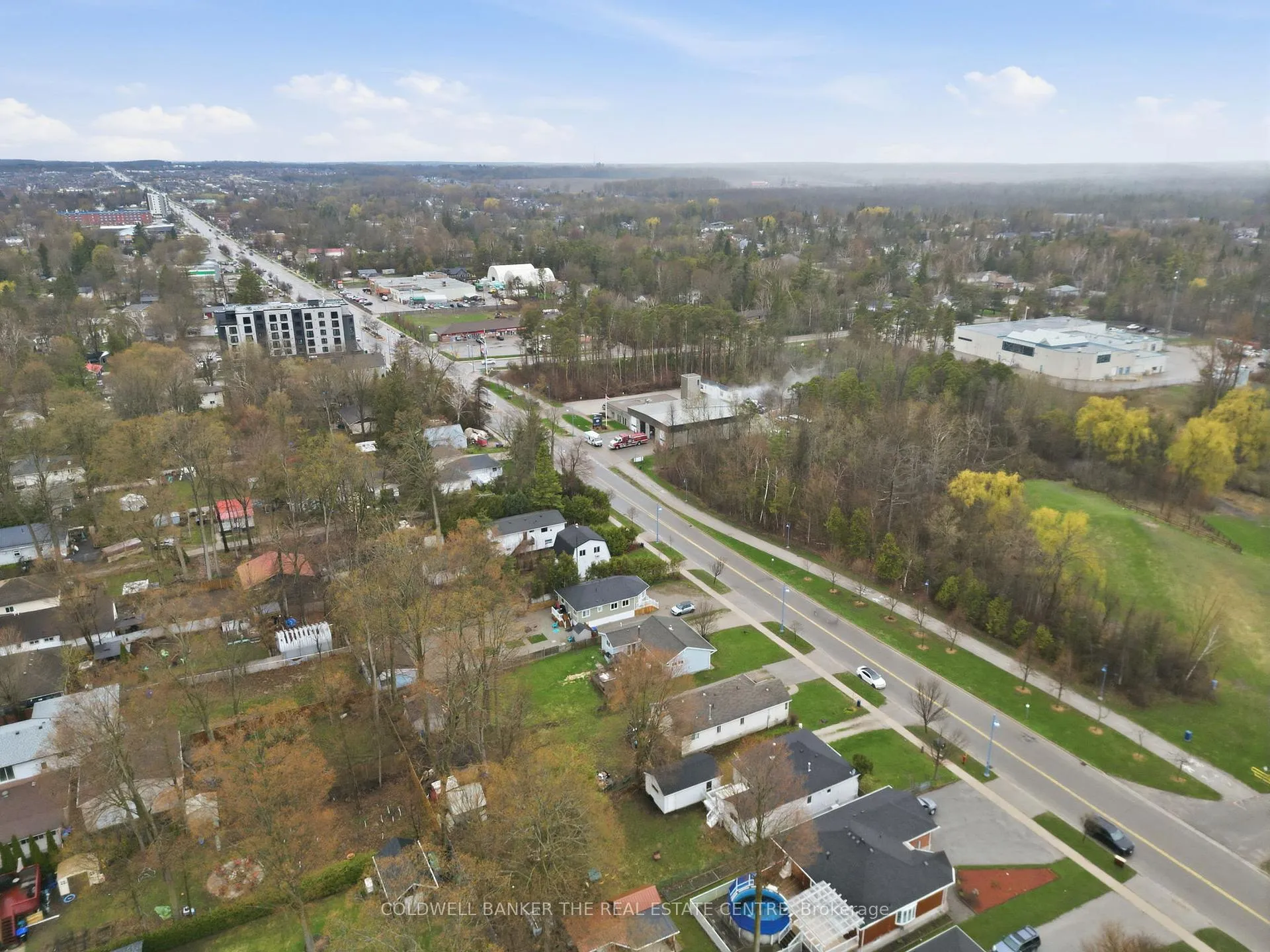 Photo 29 of 749 Innisfil Beach Road, Innisfil, Alcona — HOMEH