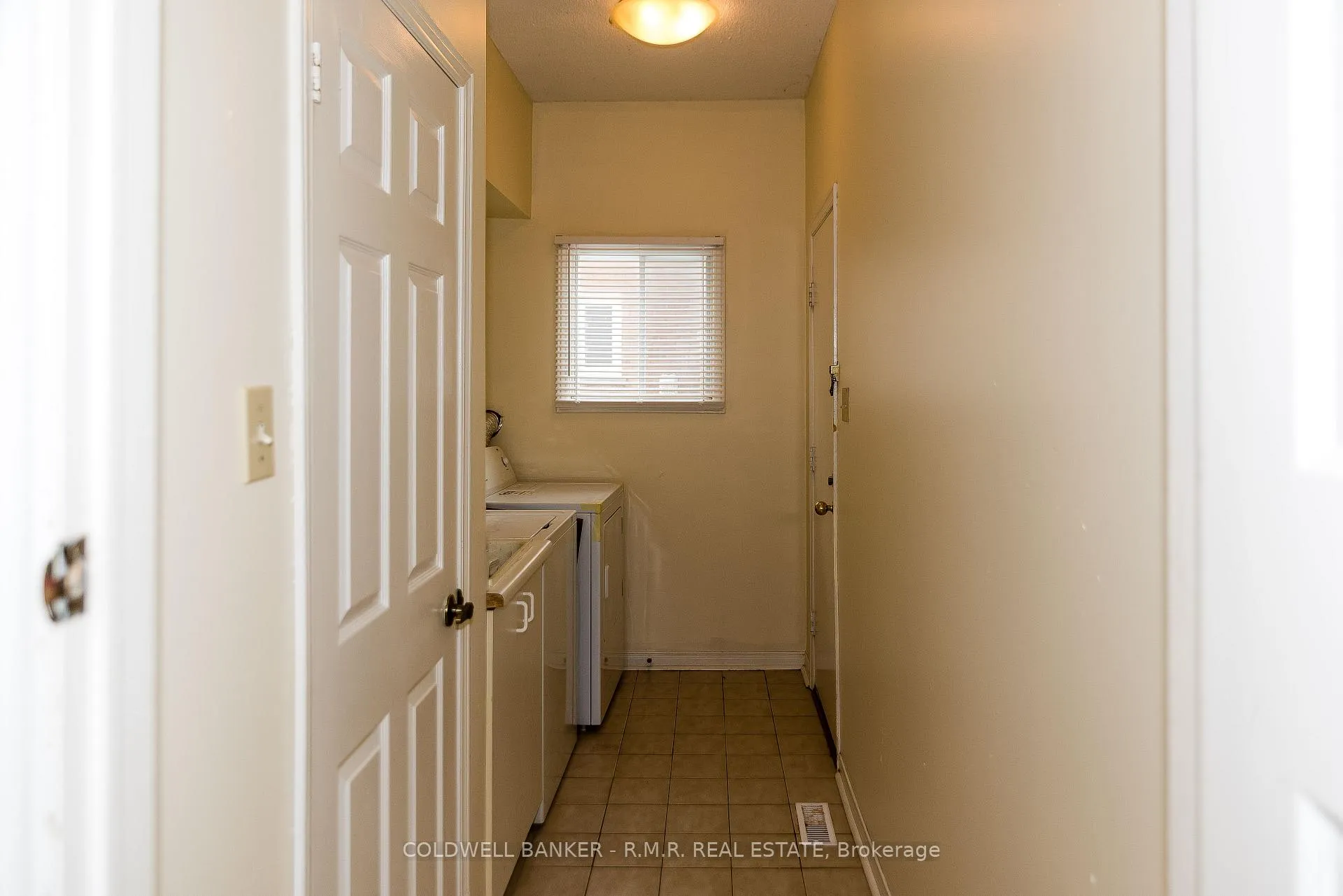 Photo 12 of 11 Foster Crescent, Whitby, Rolling Acres — HOMEH