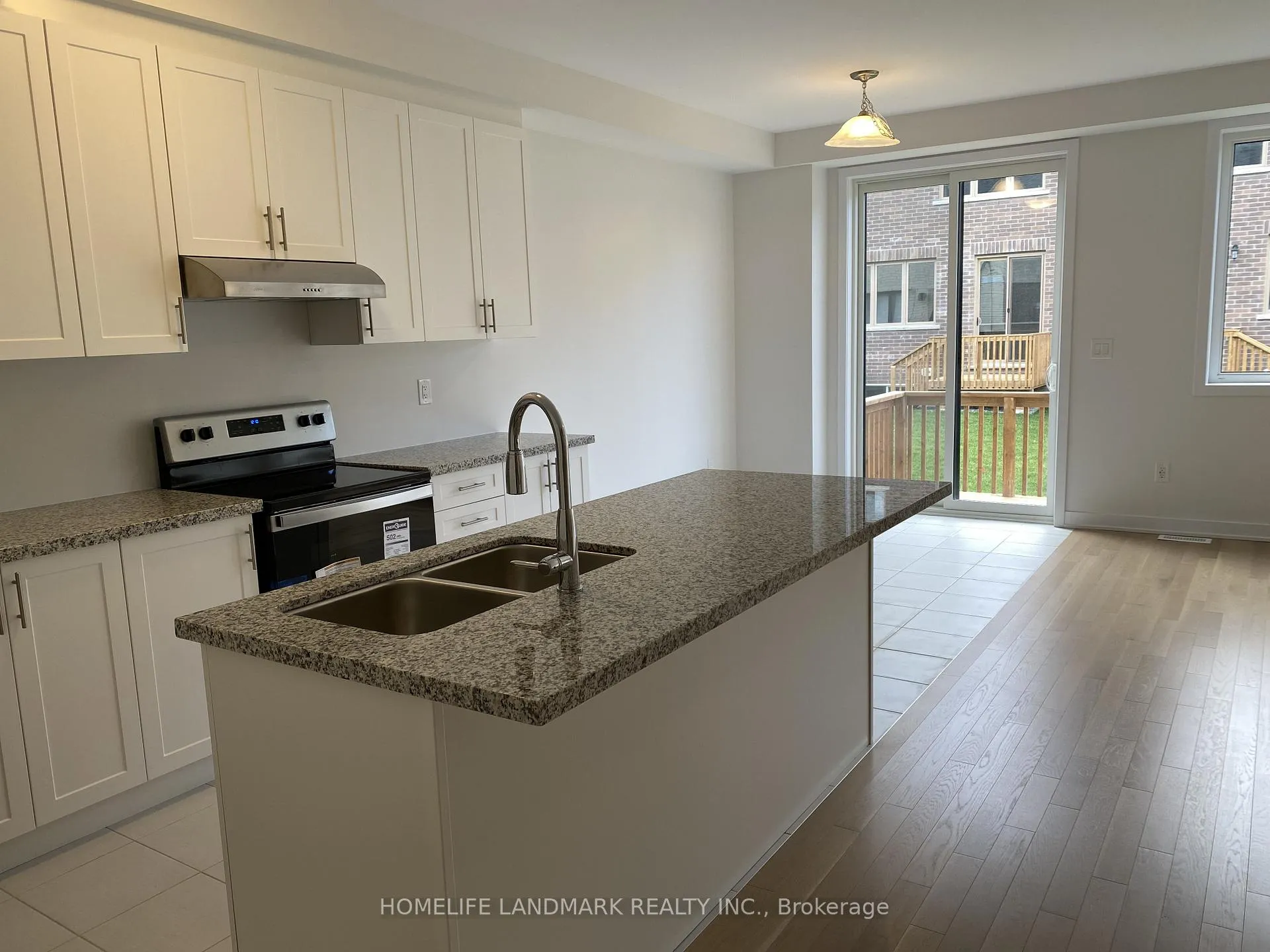 Photo 14 of 36 John Canning Way E, Markham, Unionville — HOMEH