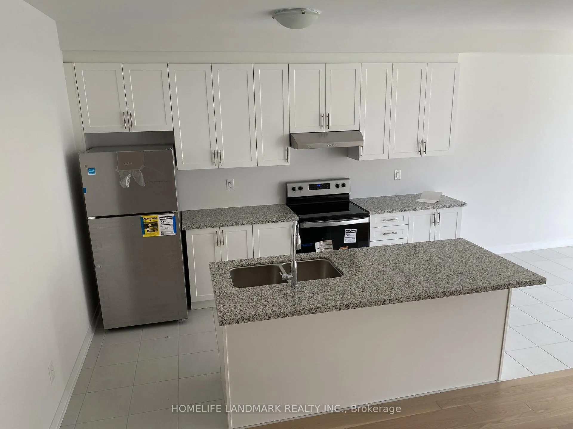 Photo 25 of 36 John Canning Way E, Markham, Unionville — HOMEH