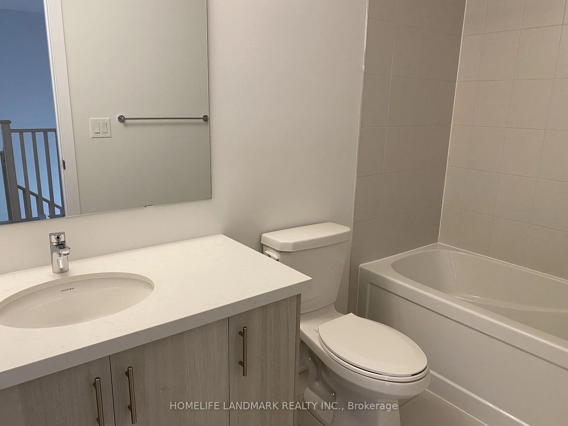 Photo 28 of 36 John Canning Way E, Markham, Unionville — HOMEH