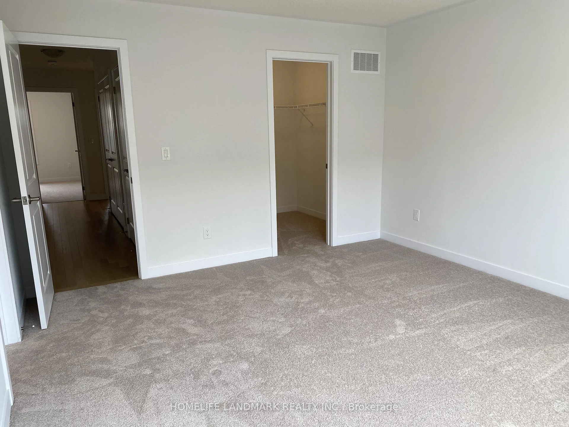 Photo 30 of 36 John Canning Way E, Markham, Unionville — HOMEH