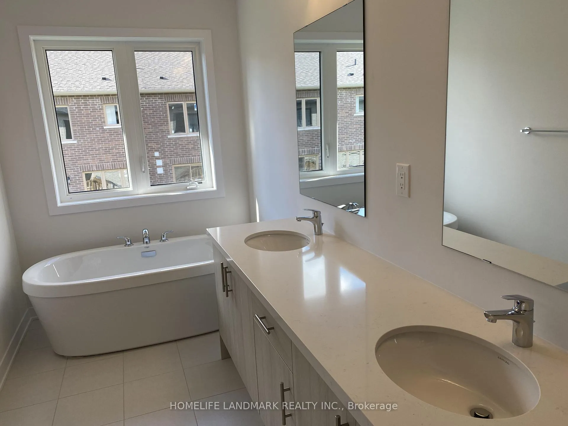 Photo 40 of 36 John Canning Way E, Markham, Unionville — HOMEH