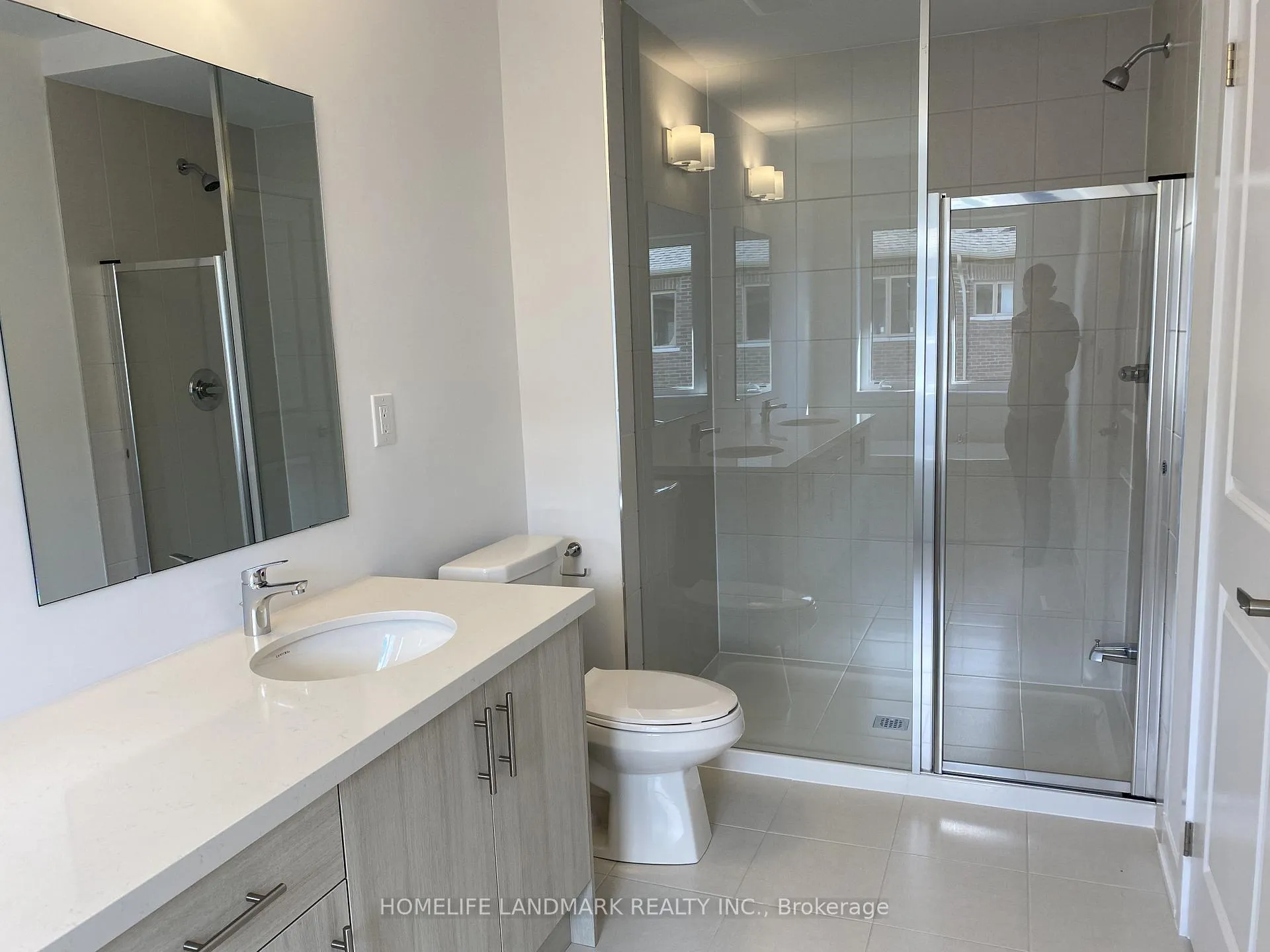 Photo 41 of 36 John Canning Way E, Markham, Unionville — HOMEH