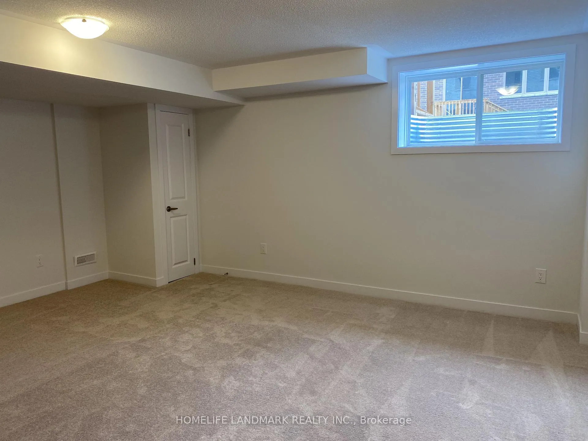Photo 44 of 36 John Canning Way E, Markham, Unionville — HOMEH