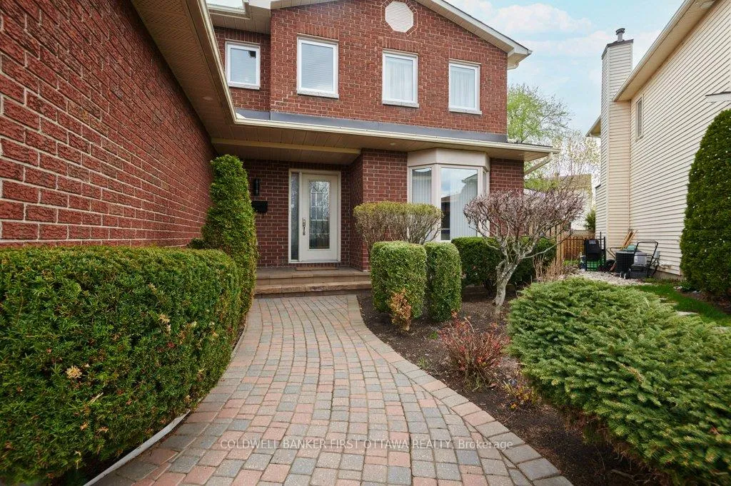 Photo 2 of 1592 Zachary Street, Ottawa, Chateauneuf — HOMEH