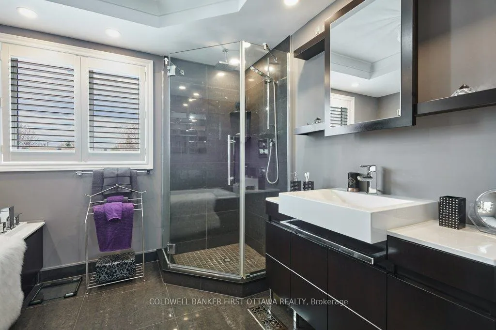 Photo 18 of 1592 Zachary Street, Ottawa, Chateauneuf — HOMEH