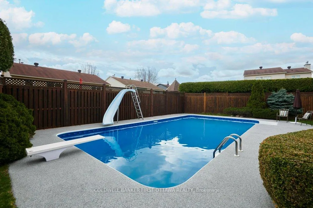 Photo 31 of 1592 Zachary Street, Ottawa, Chateauneuf — HOMEH