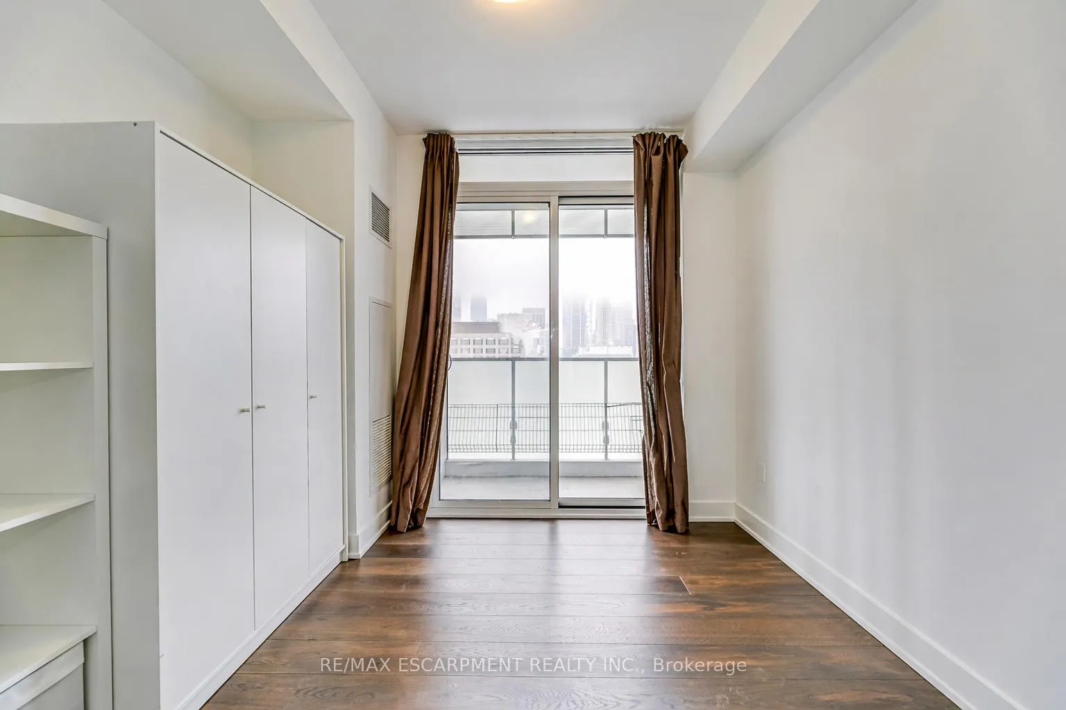 Photo 26 of Unit 2504, 200 Bloor Street W, Toronto, The Annex — HOMEH