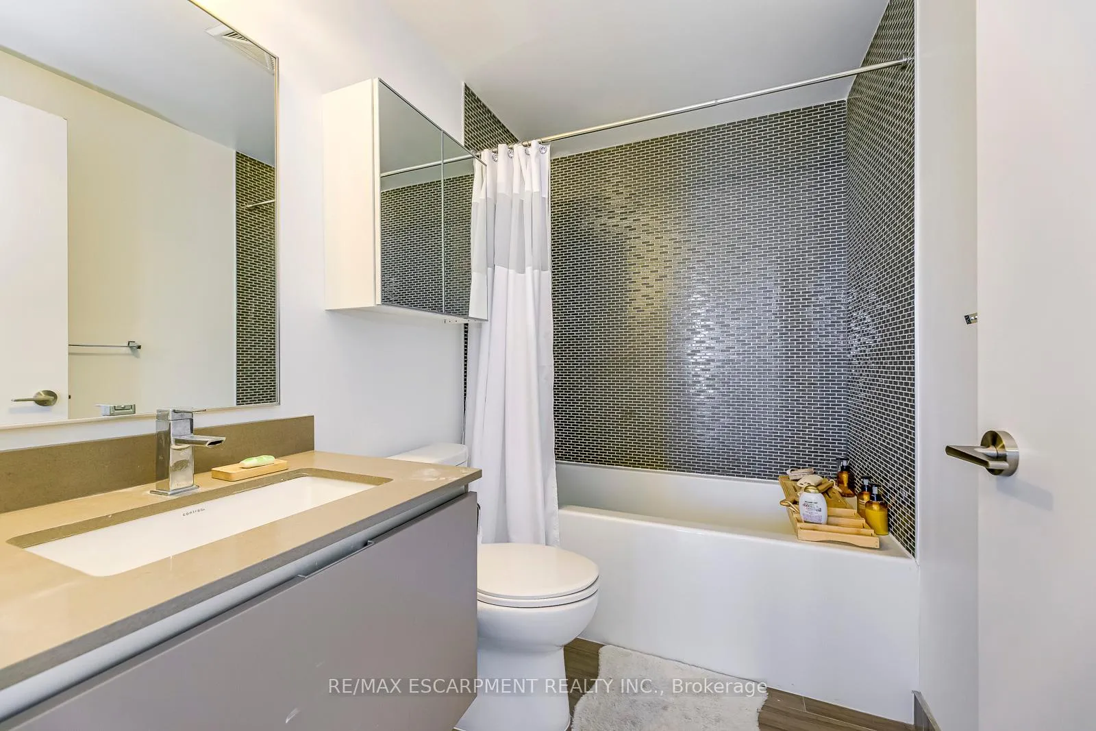 Photo 28 of Unit 2504, 200 Bloor Street W, Toronto, The Annex — HOMEH