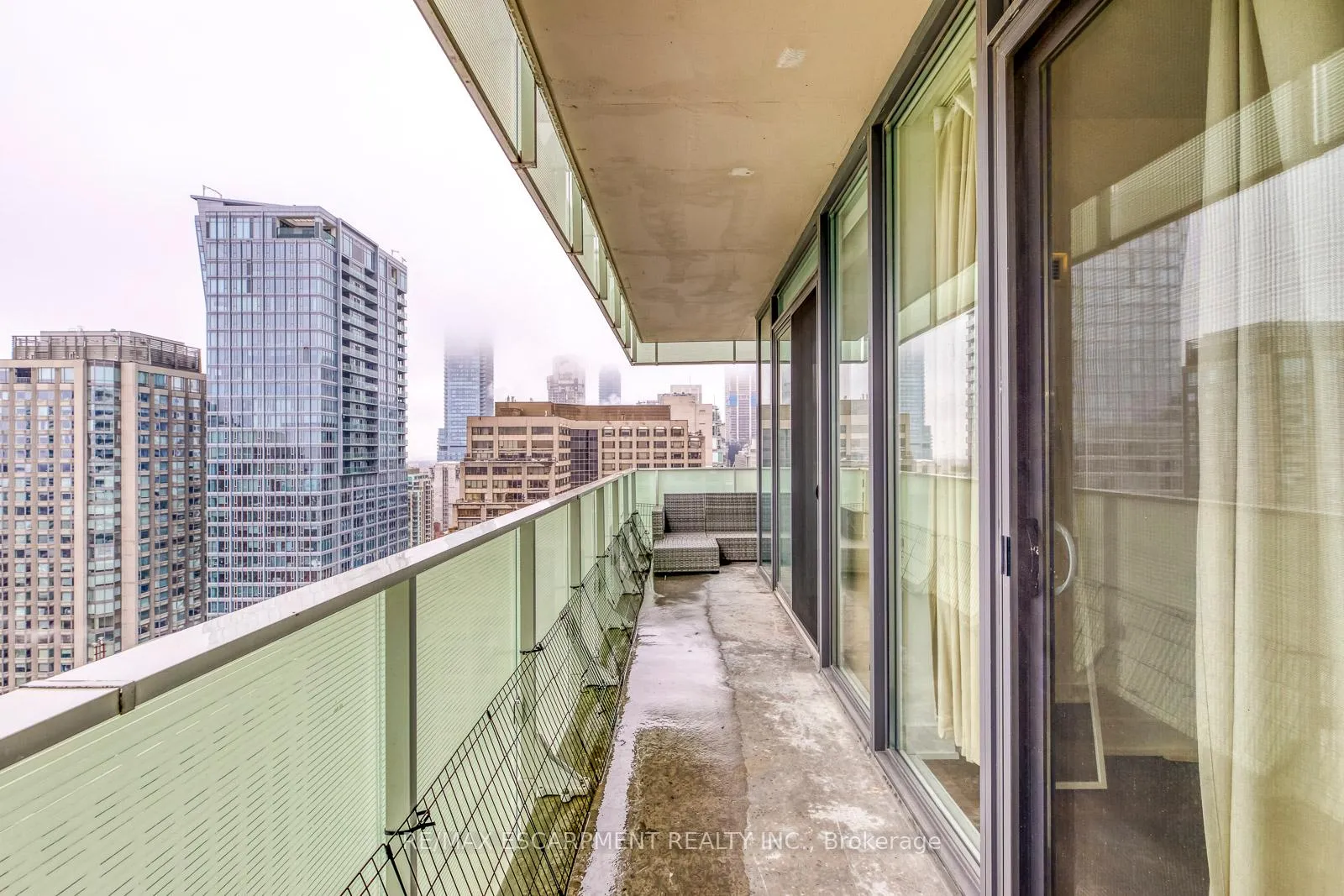 Photo 30 of Unit 2504, 200 Bloor Street W, Toronto, The Annex — HOMEH