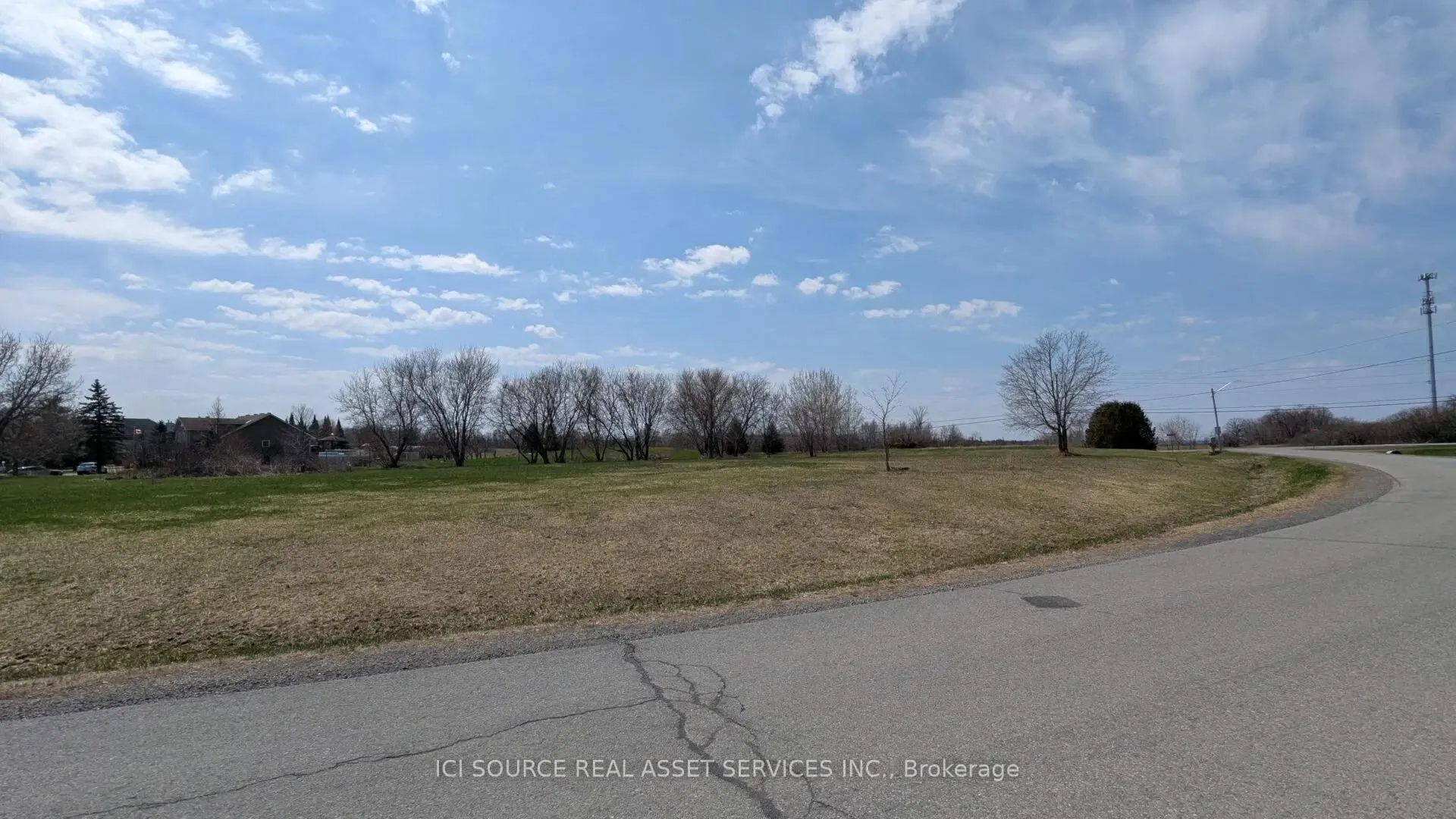 Photo 10 of 1198 Arbuste Avenue, Ottawa, Cumberland Ridge — HOMEH
