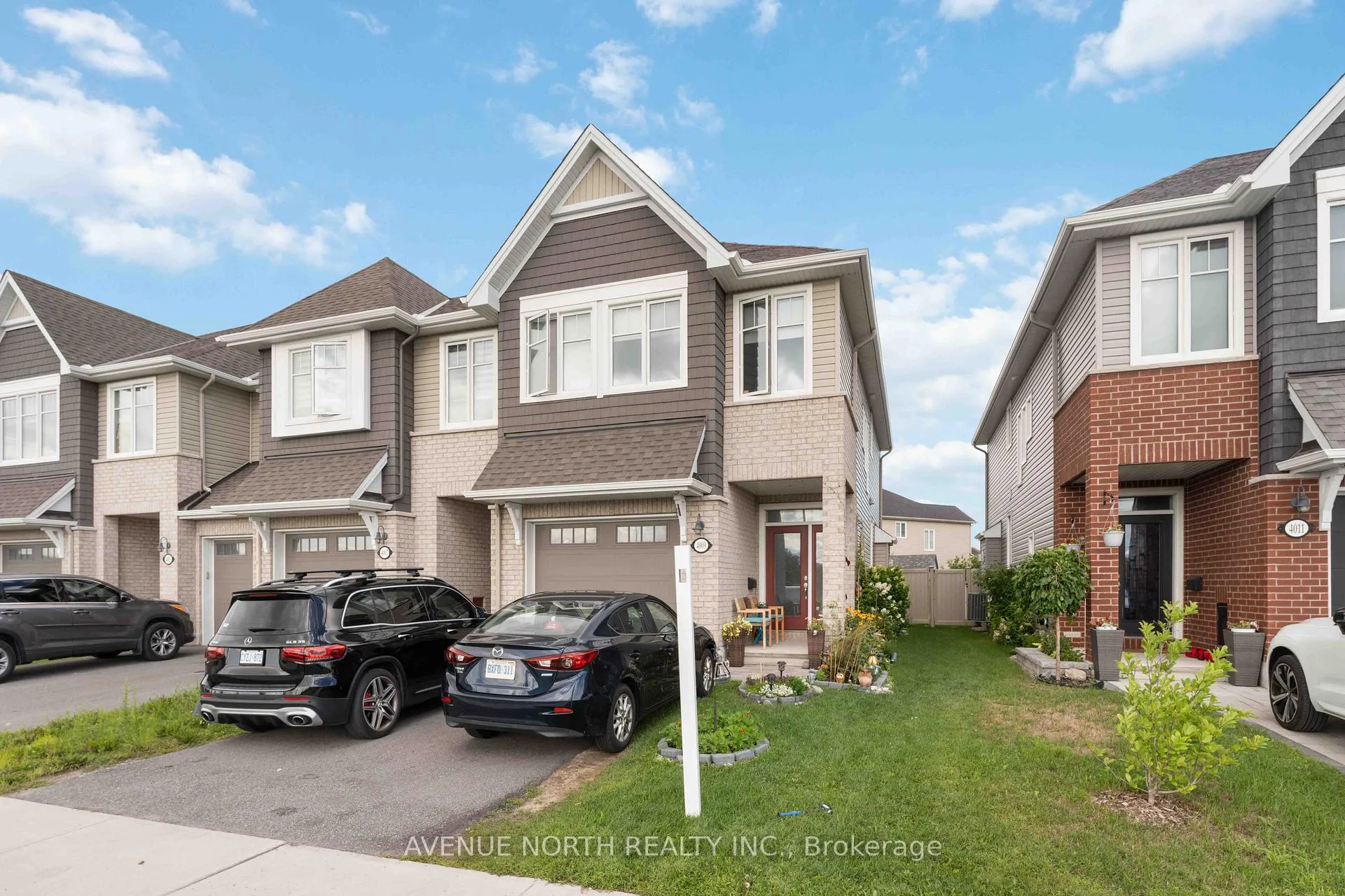 Photo 2 of 4009 Kelly Farm Drive, Ottawa, Blossom Park/Kemp Park/Findlay Creek — HOMEH