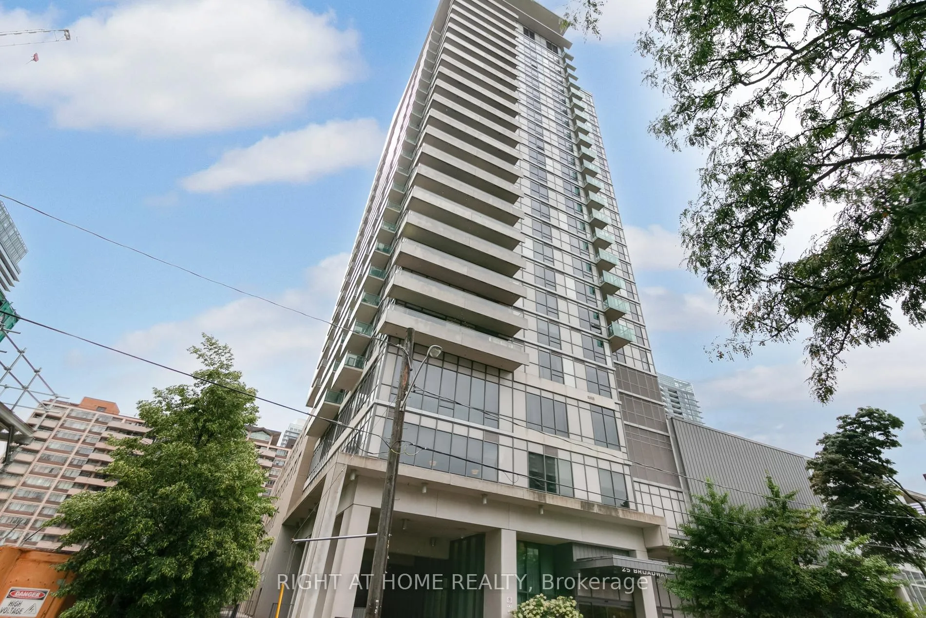 Photo 1 of Unit 505, 25 Broadway Avenue, Toronto, Mount Pleasant West — HOMEH
