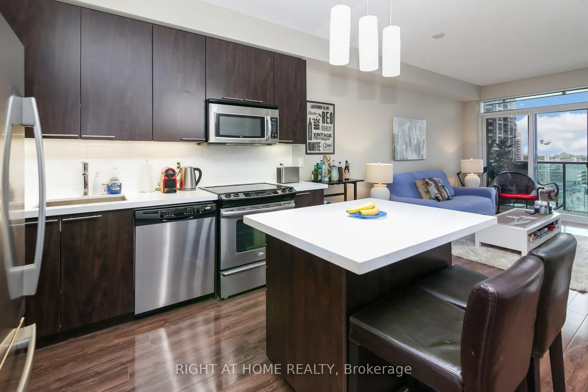 Photo 8 of Unit 505, 25 Broadway Avenue, Toronto, Mount Pleasant West — HOMEH