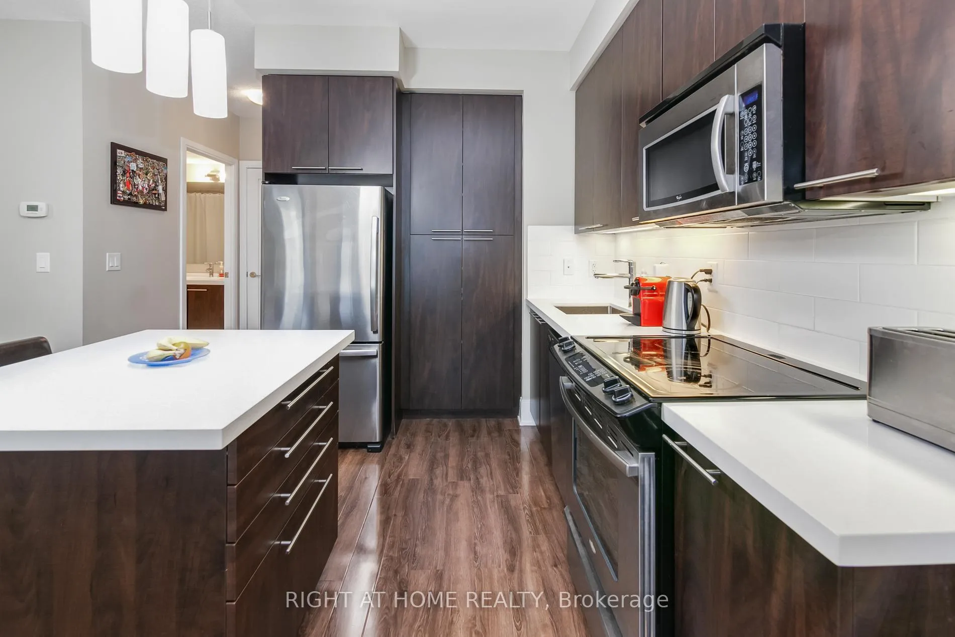 Photo 10 of Unit 505, 25 Broadway Avenue, Toronto, Mount Pleasant West — HOMEH
