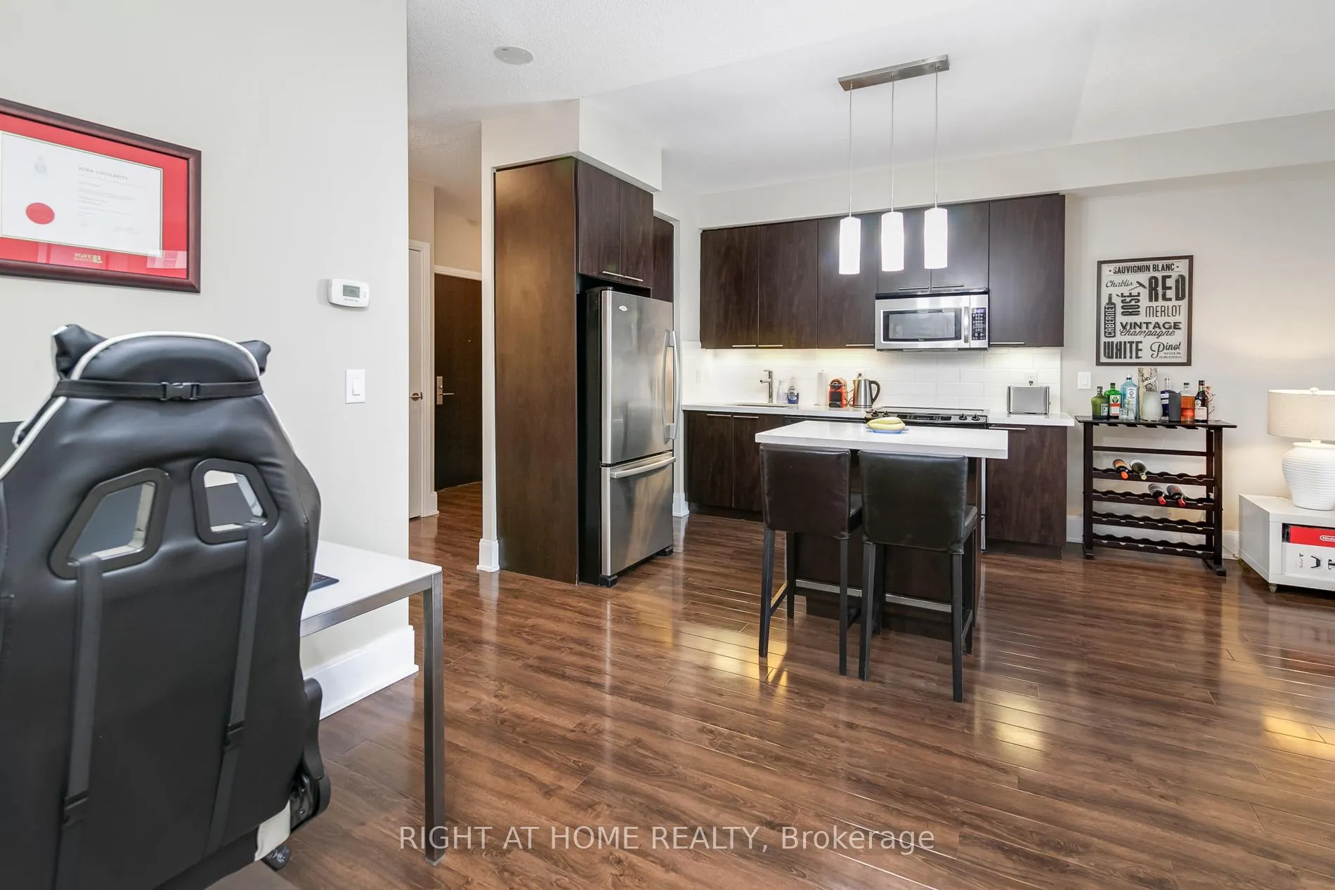 Photo 14 of Unit 505, 25 Broadway Avenue, Toronto, Mount Pleasant West — HOMEH