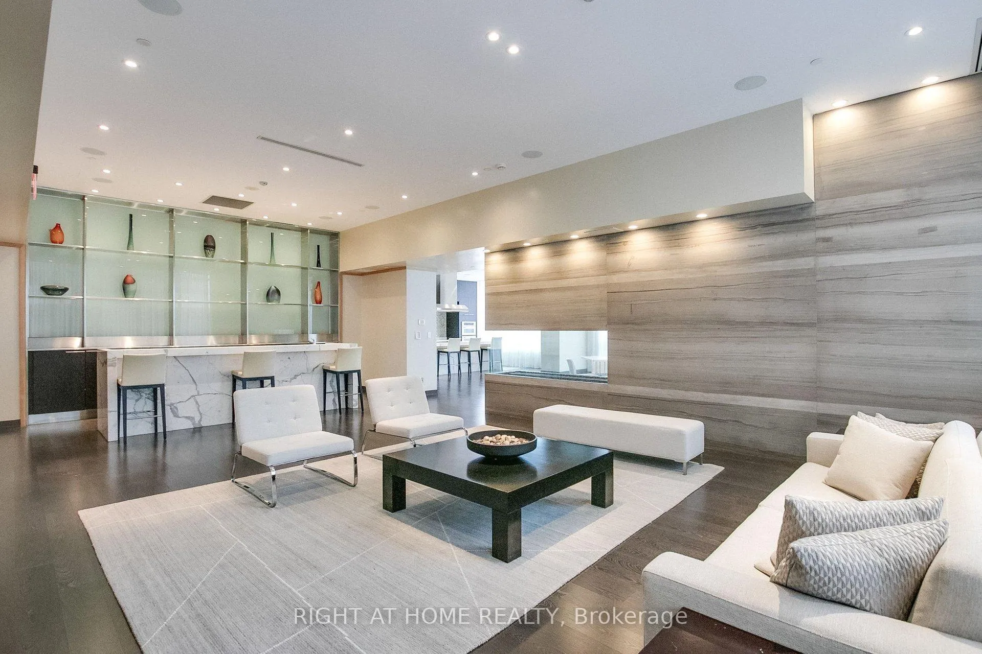 Photo 26 of Unit 505, 25 Broadway Avenue, Toronto, Mount Pleasant West — HOMEH