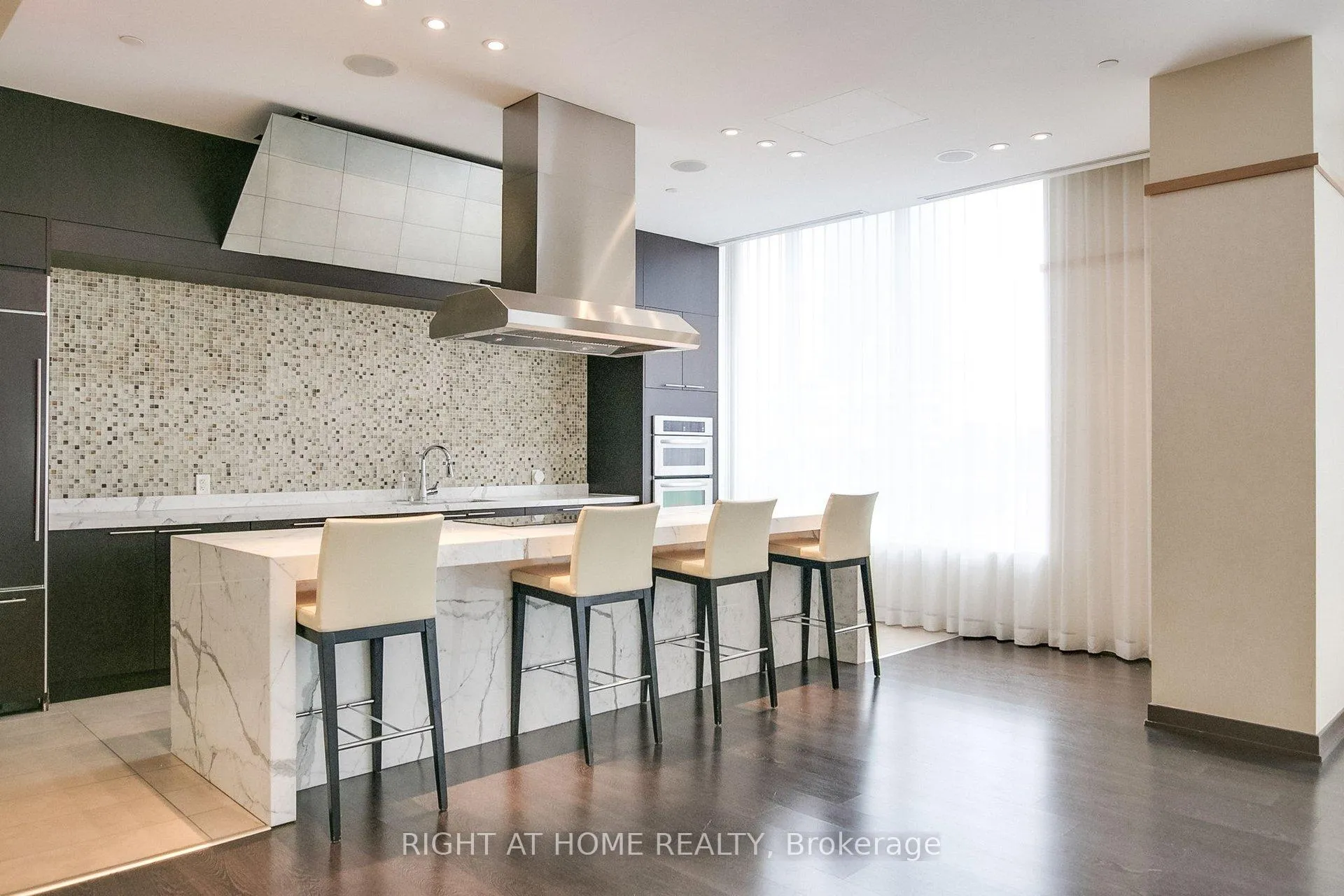 Photo 28 of Unit 505, 25 Broadway Avenue, Toronto, Mount Pleasant West — HOMEH