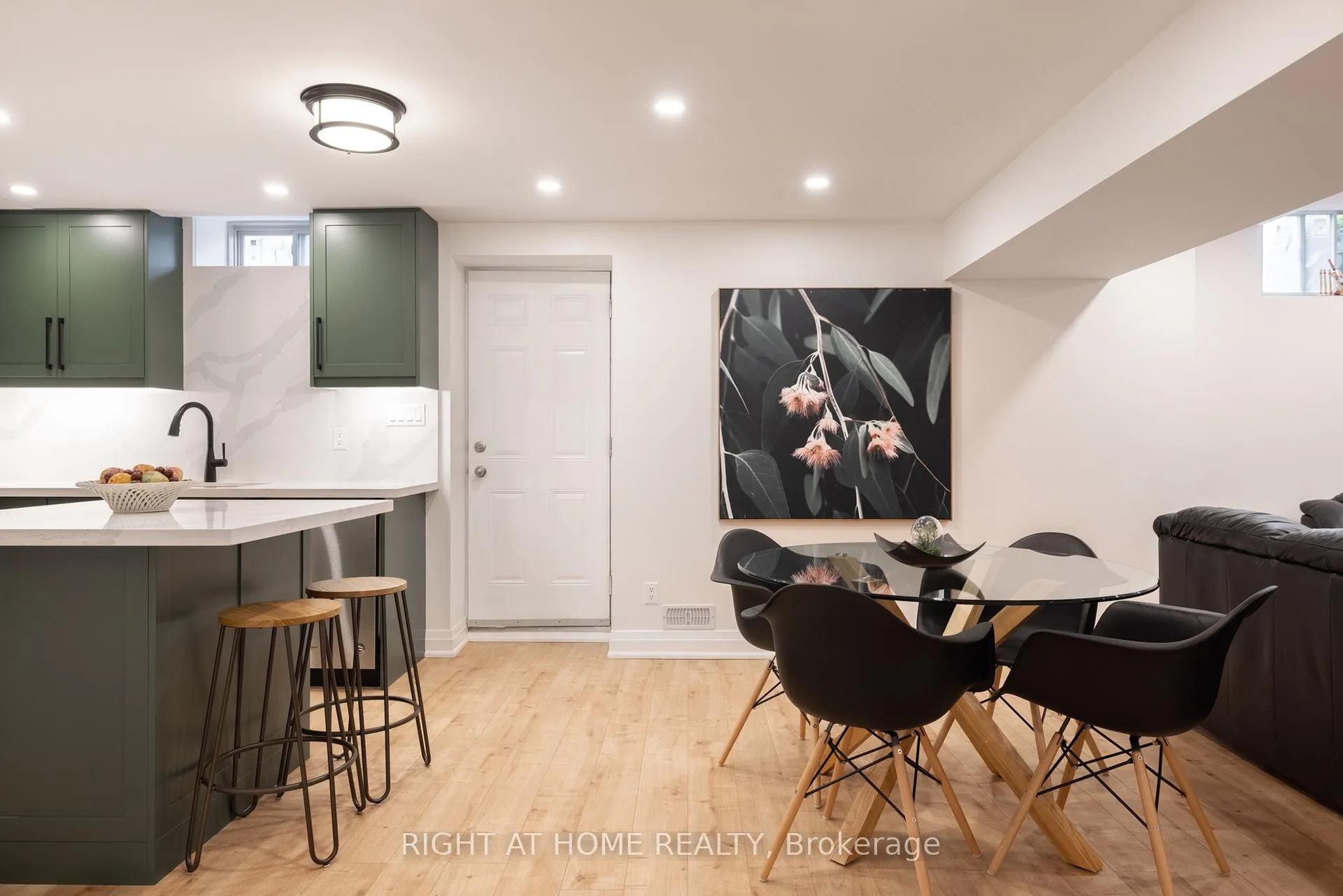 Photo 2 of 5 Chant Crescent, Ajax, Northwest Ajax — HOMEH
