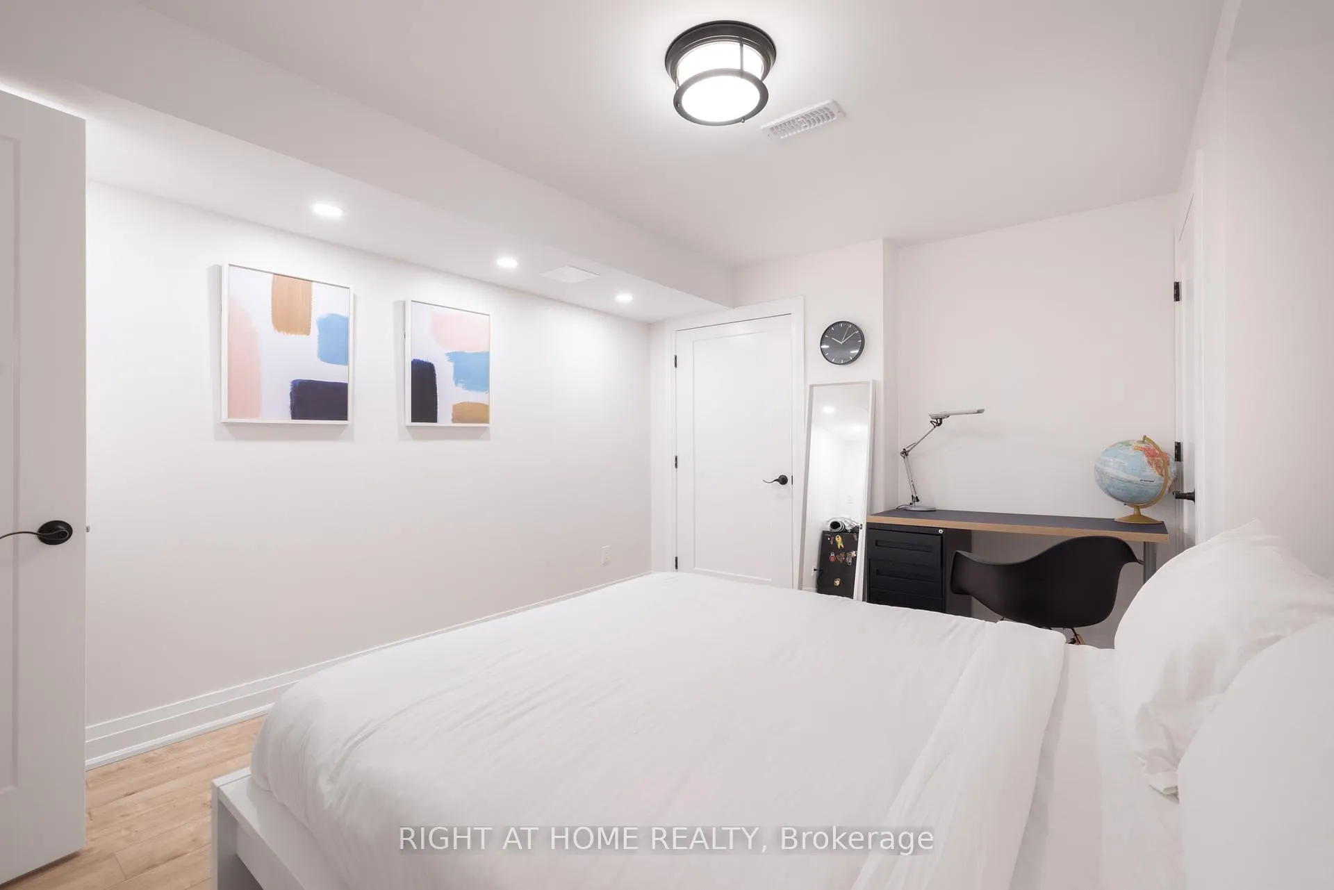 Photo 15 of 5 Chant Crescent, Ajax, Northwest Ajax — HOMEH