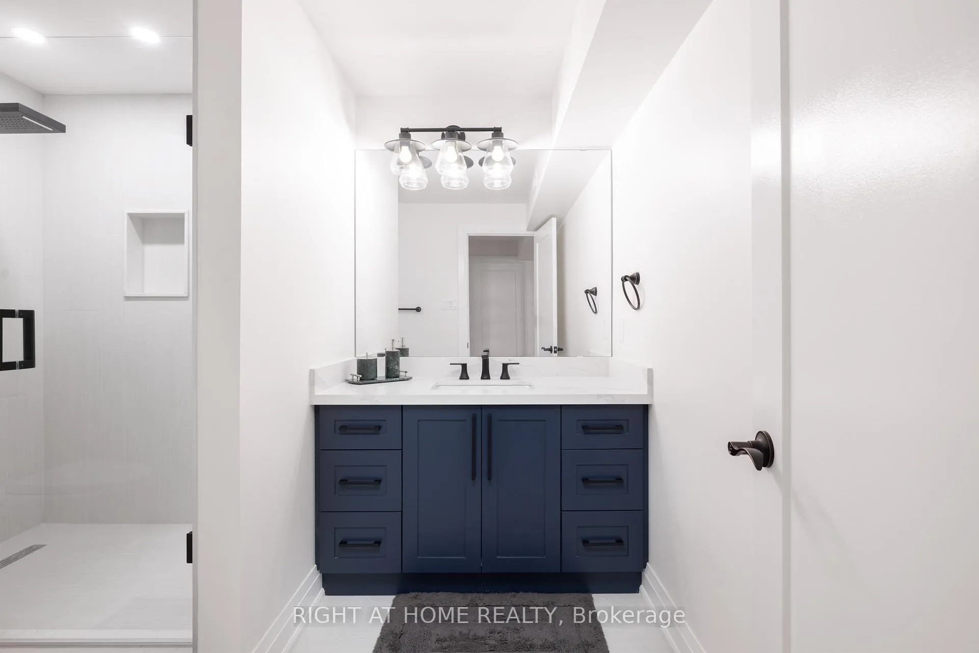 Photo 17 of 5 Chant Crescent, Ajax, Northwest Ajax — HOMEH