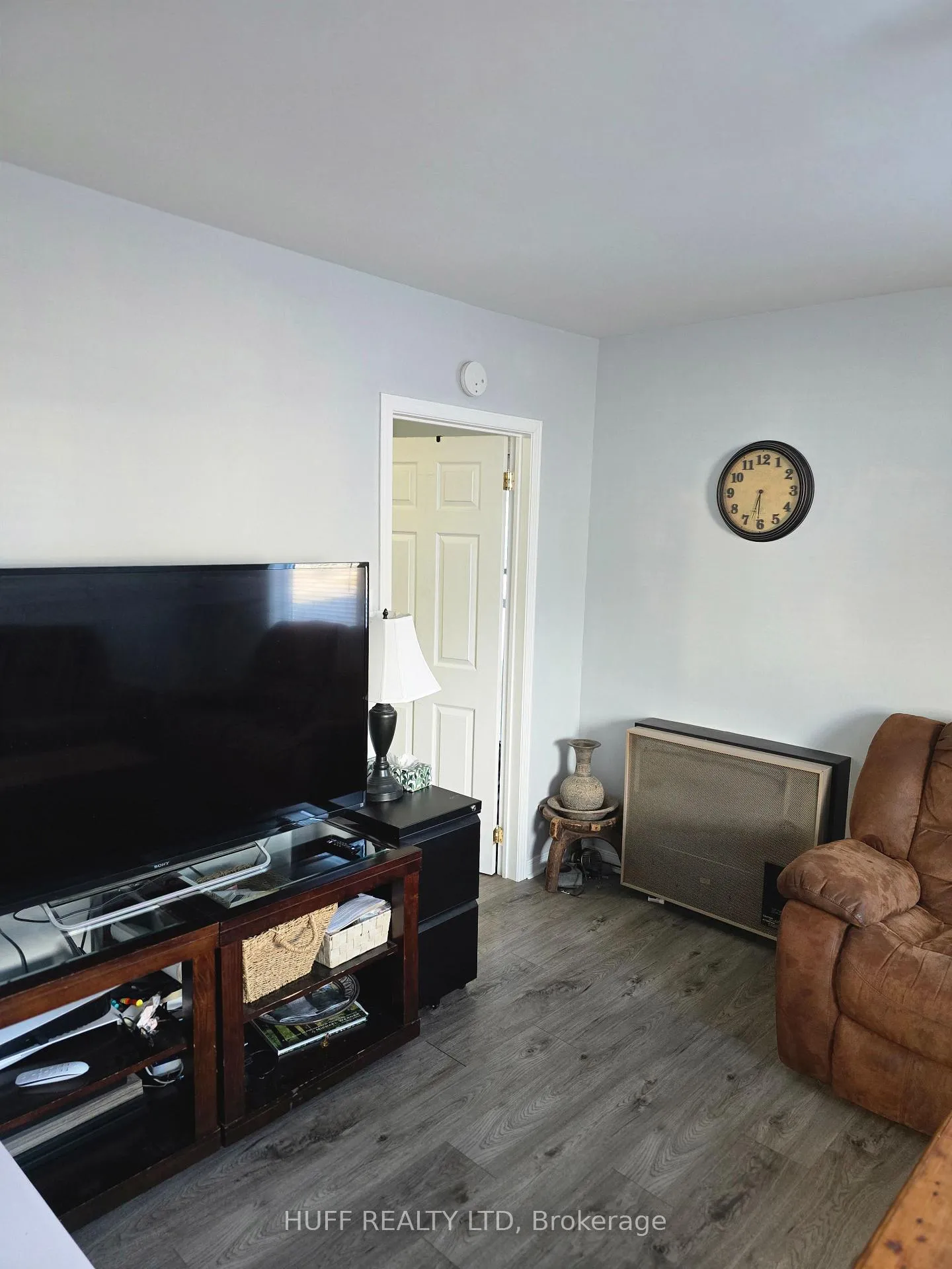 Photo 11 of 43 Fourth Street, Englehart, Central Timiskaming — HOMEH